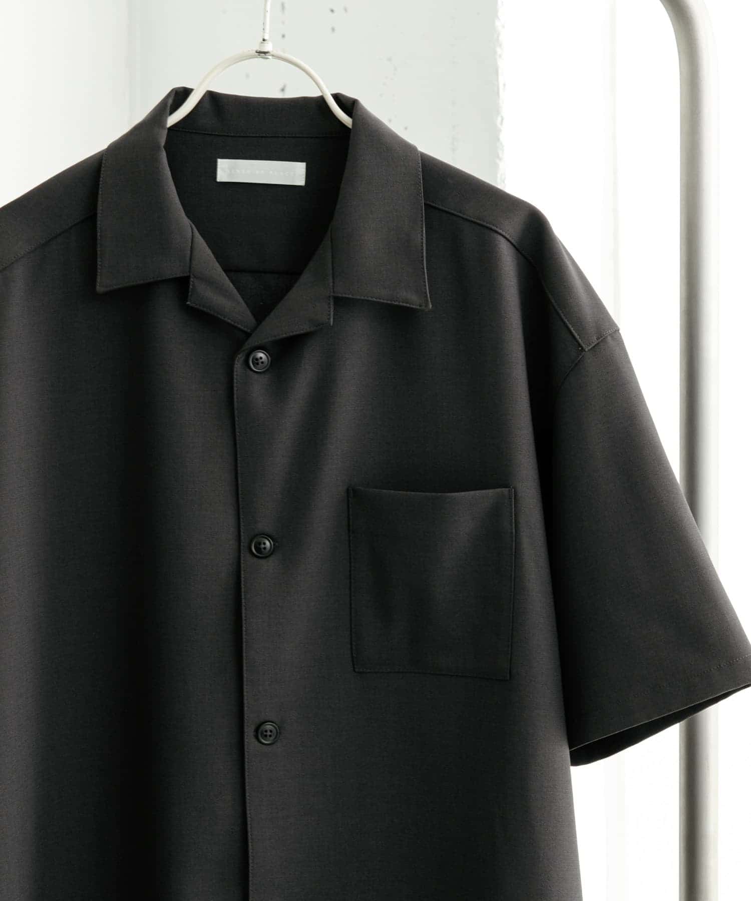 『ユニセックス』オープンカラールーズショートスリーブシャツ CHARCOAL S