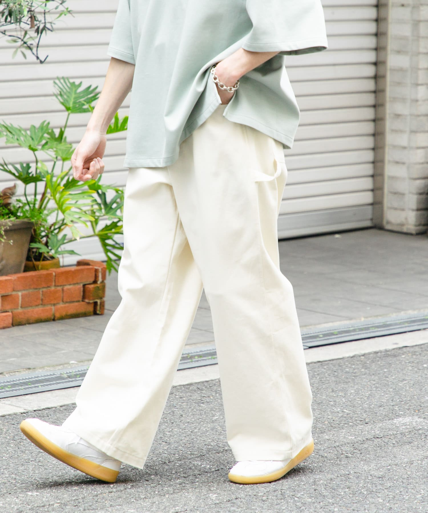 IVORY