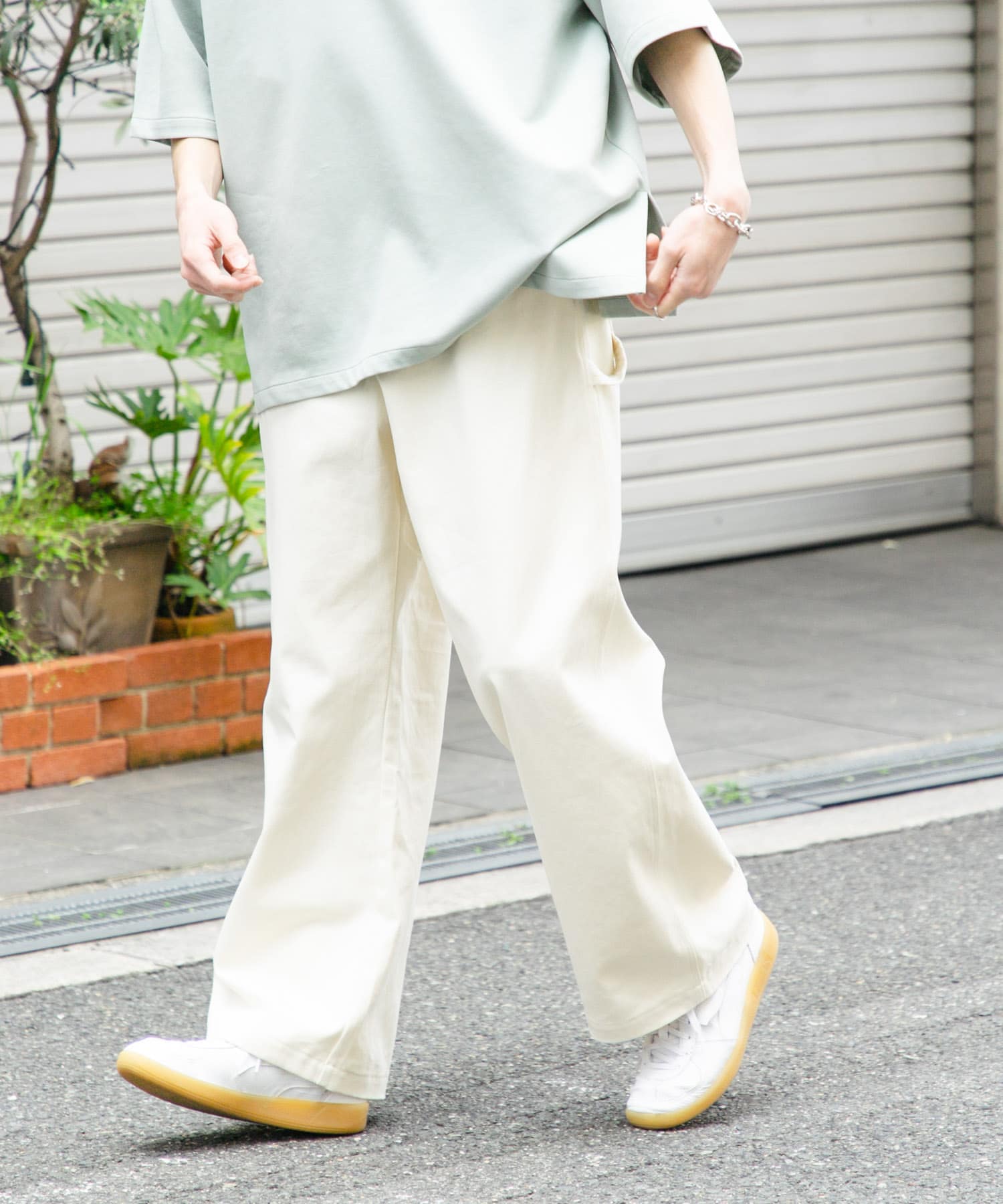 IVORY