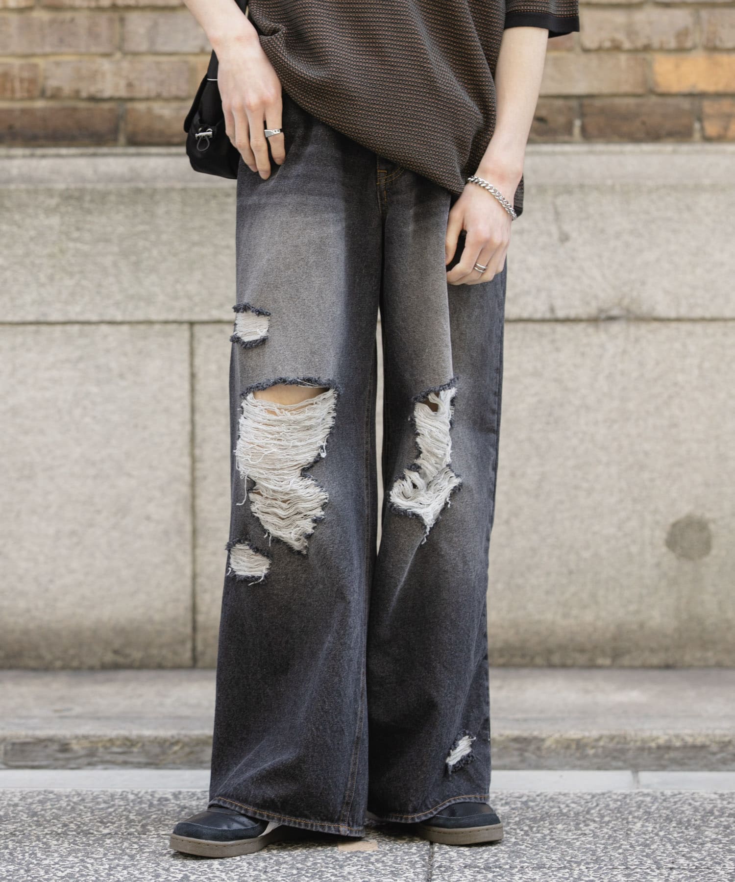 『ユニセックス』ダメージデニムワイドパンツ