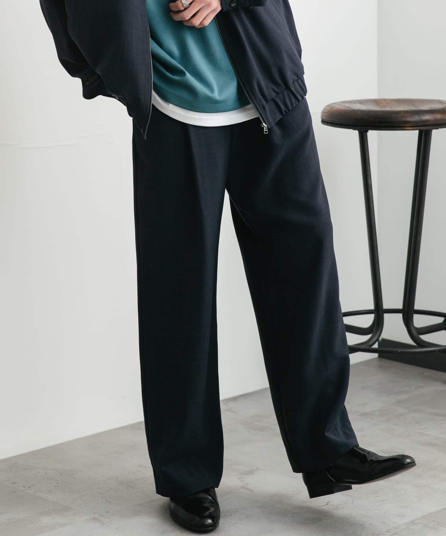 『UR TECH DRYLUXE』 リネンライクワイドパンツ