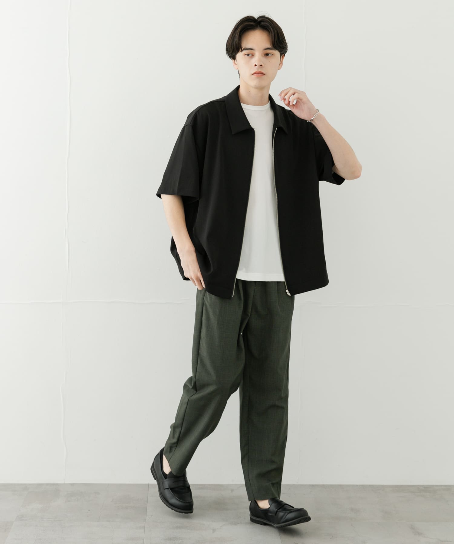 KHAKI