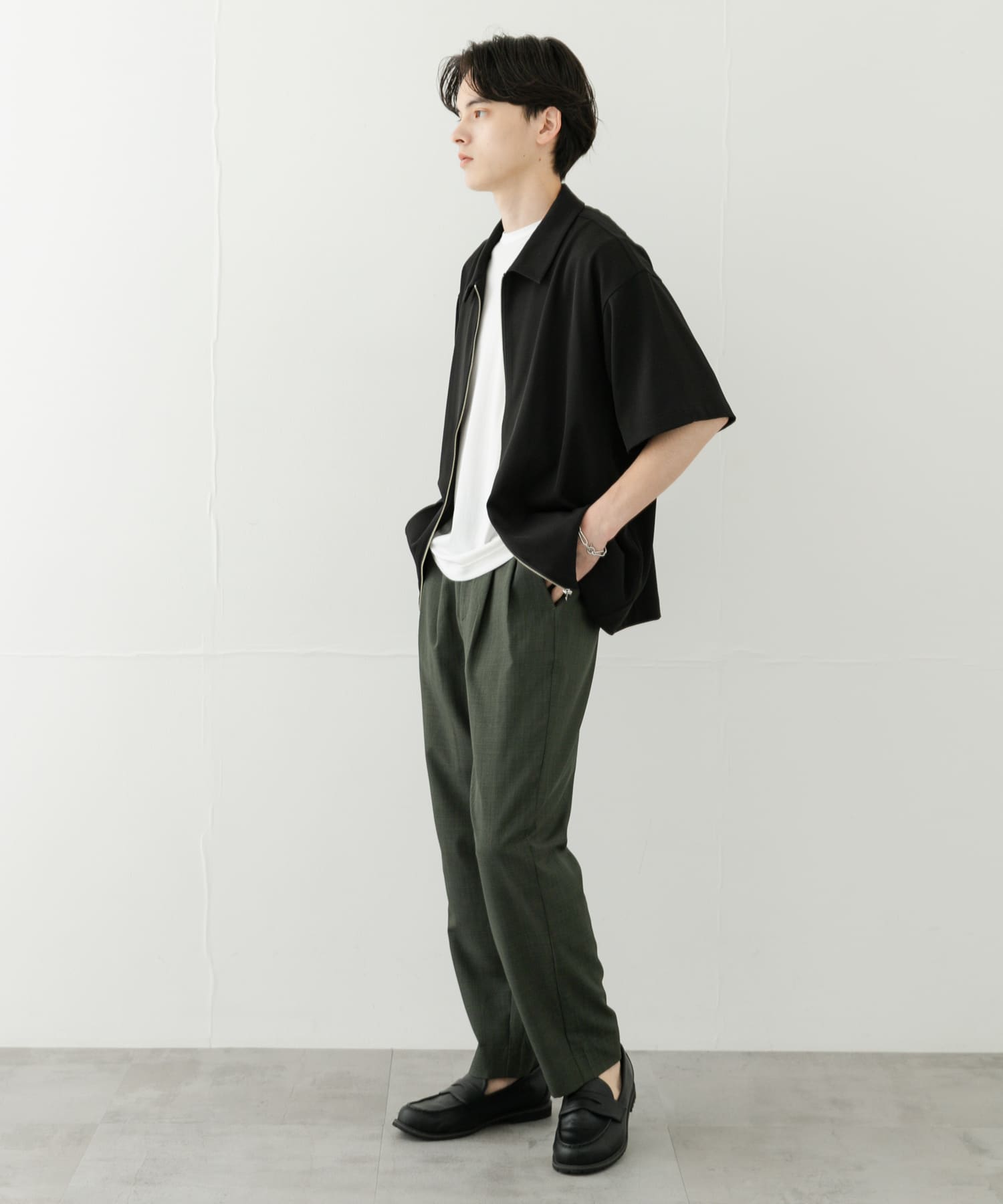 KHAKI