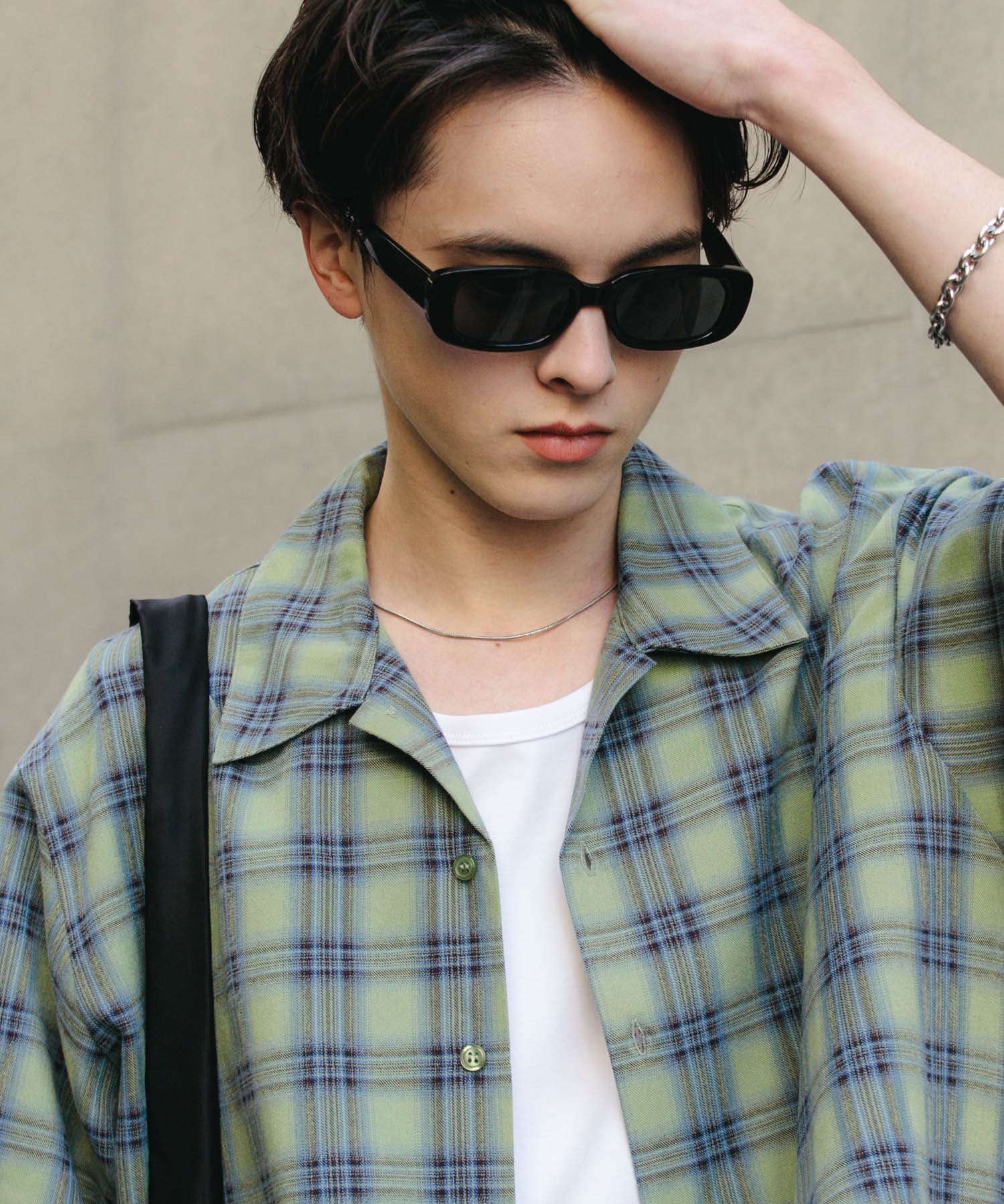 スクエアサングラス BLACK one