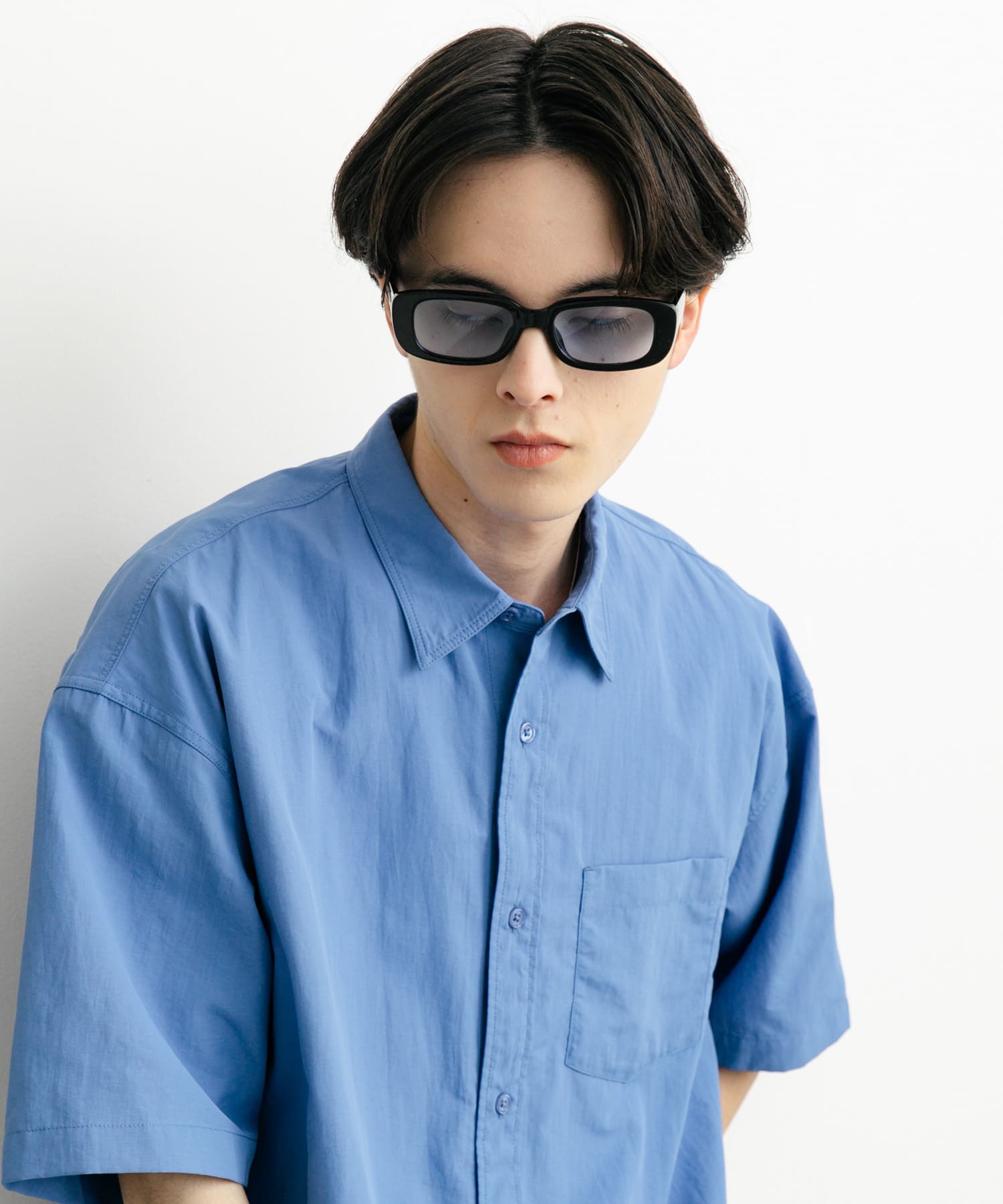 スクエアサングラス BLK×BLU one