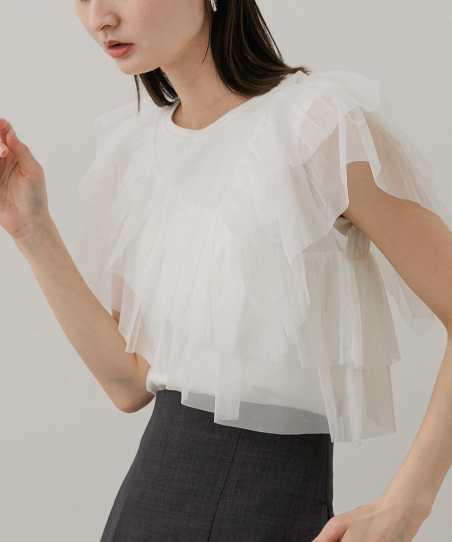 チュールフリルカットトップ