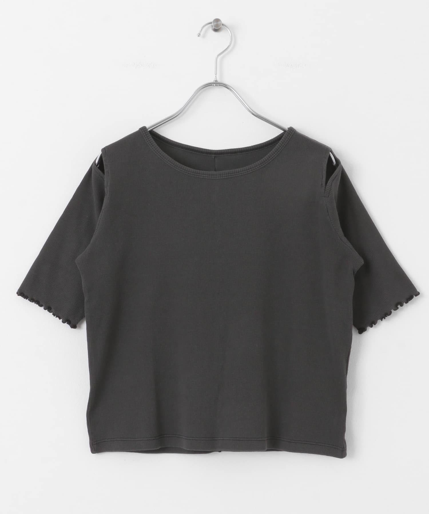 カットアウトピグメントトップ(5分袖) CHARCOAL one