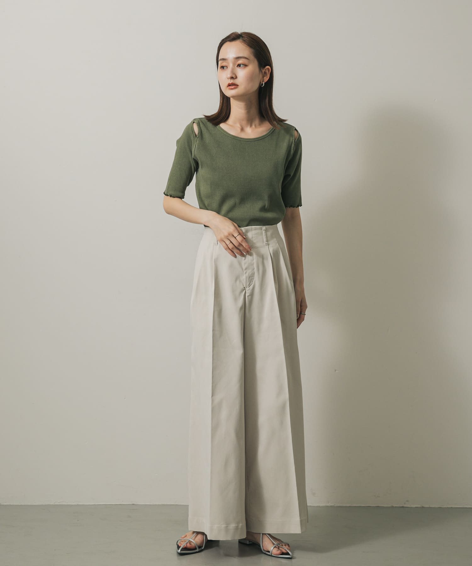 身長：169cm サイズ：one