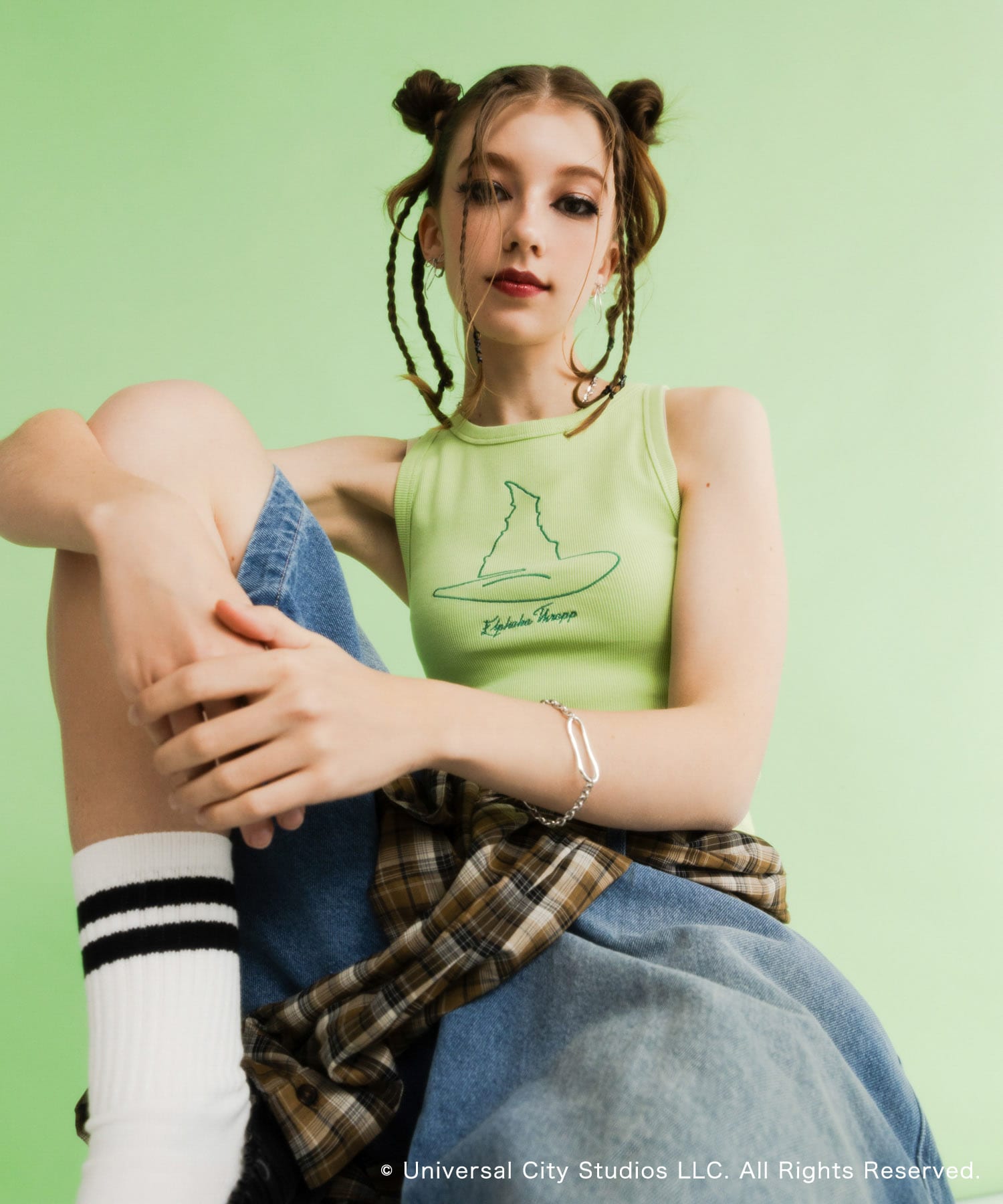 GREEN