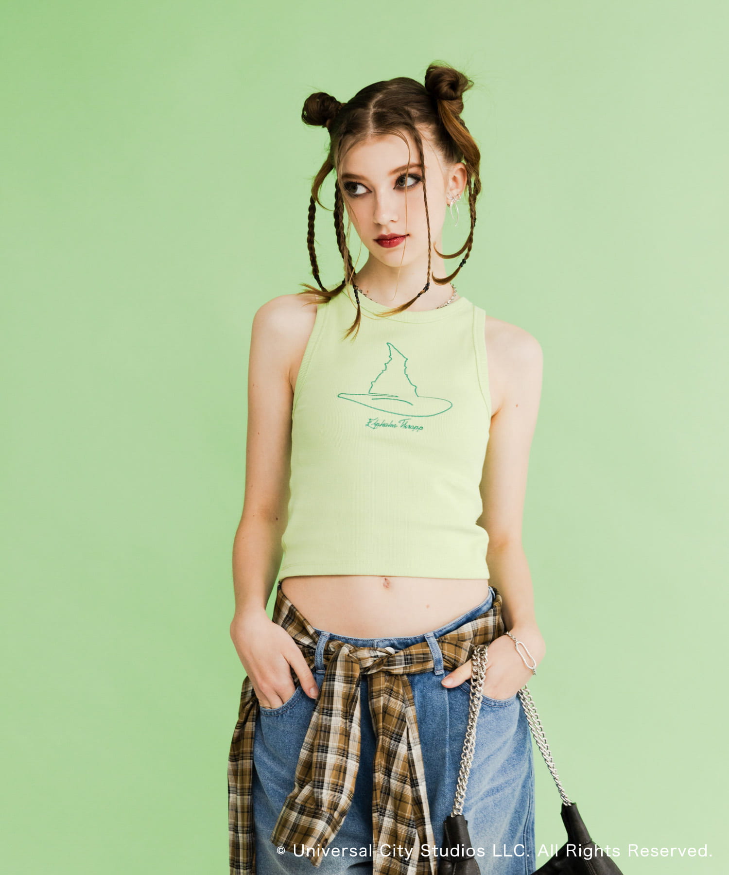 GREEN