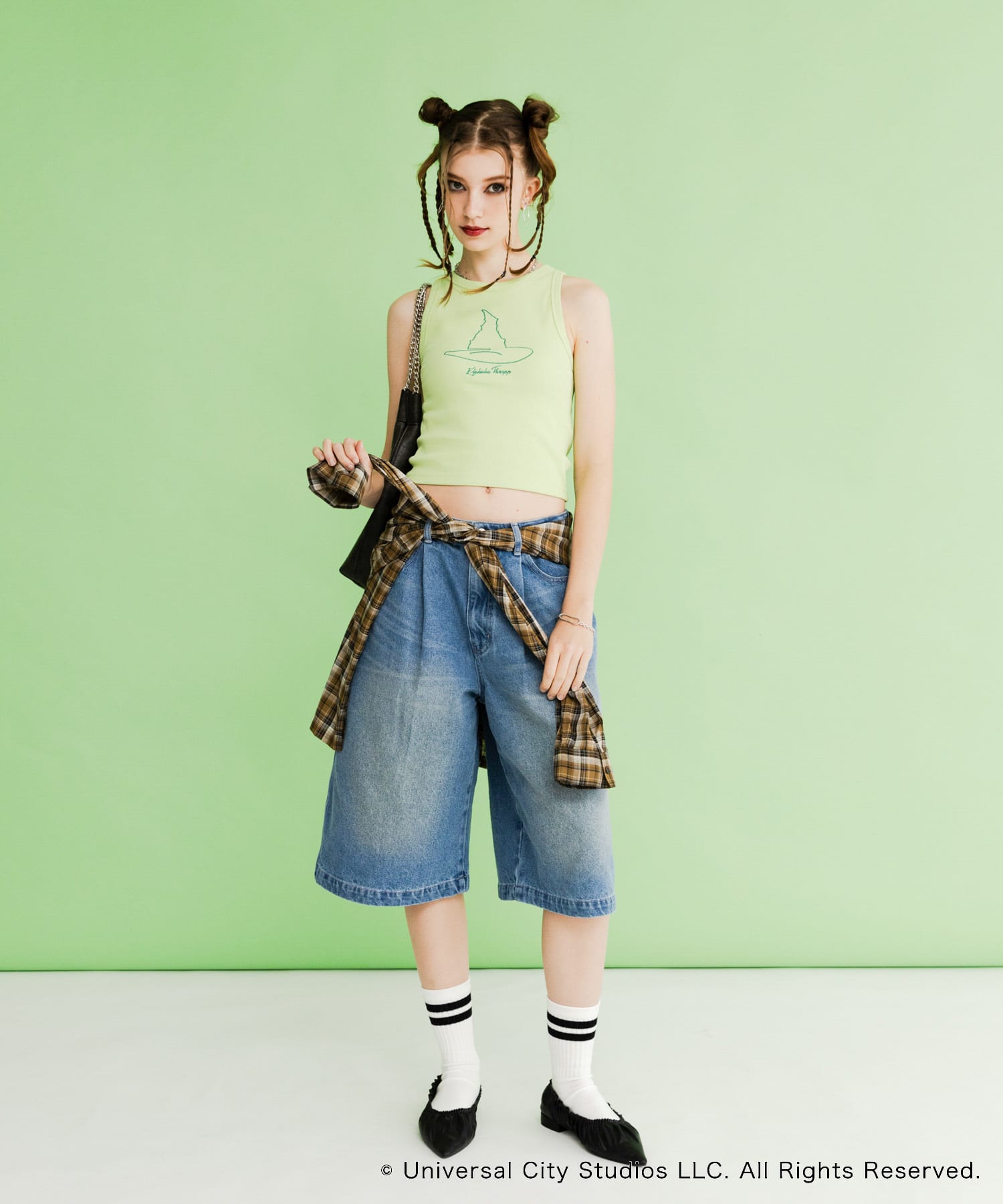 GREEN