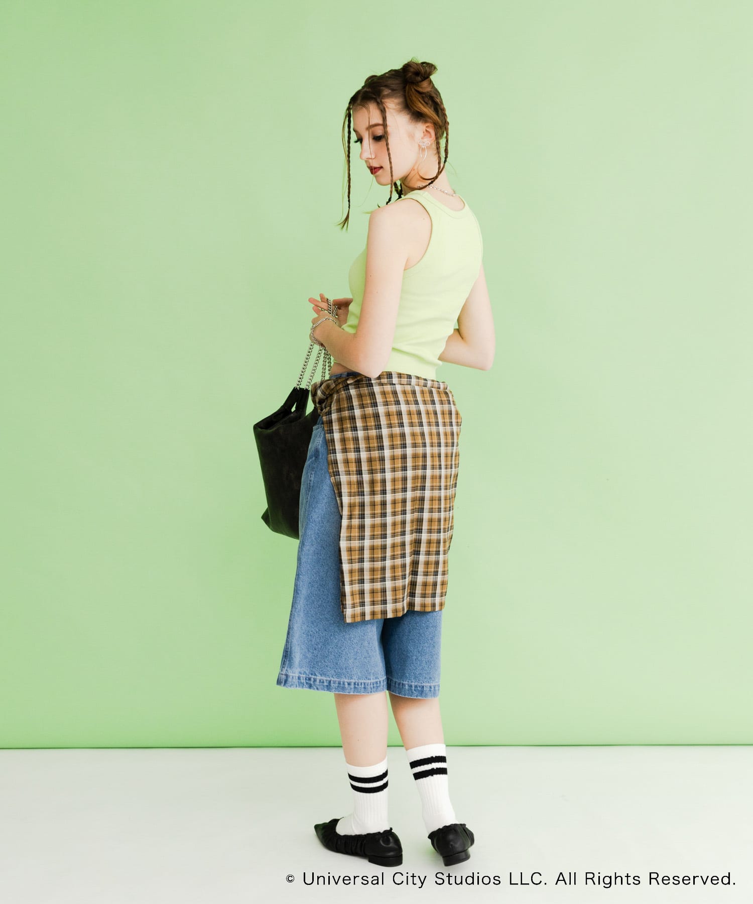 GREEN