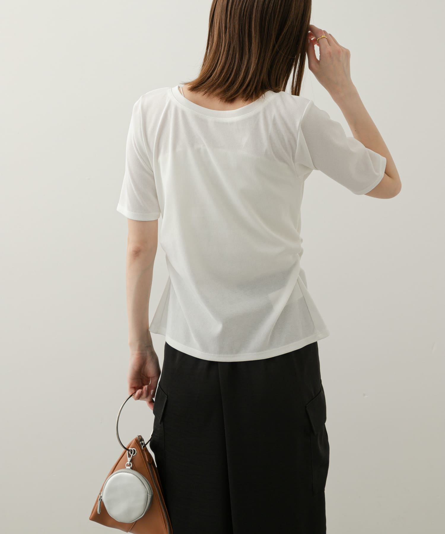 身長：169cm サイズ：one