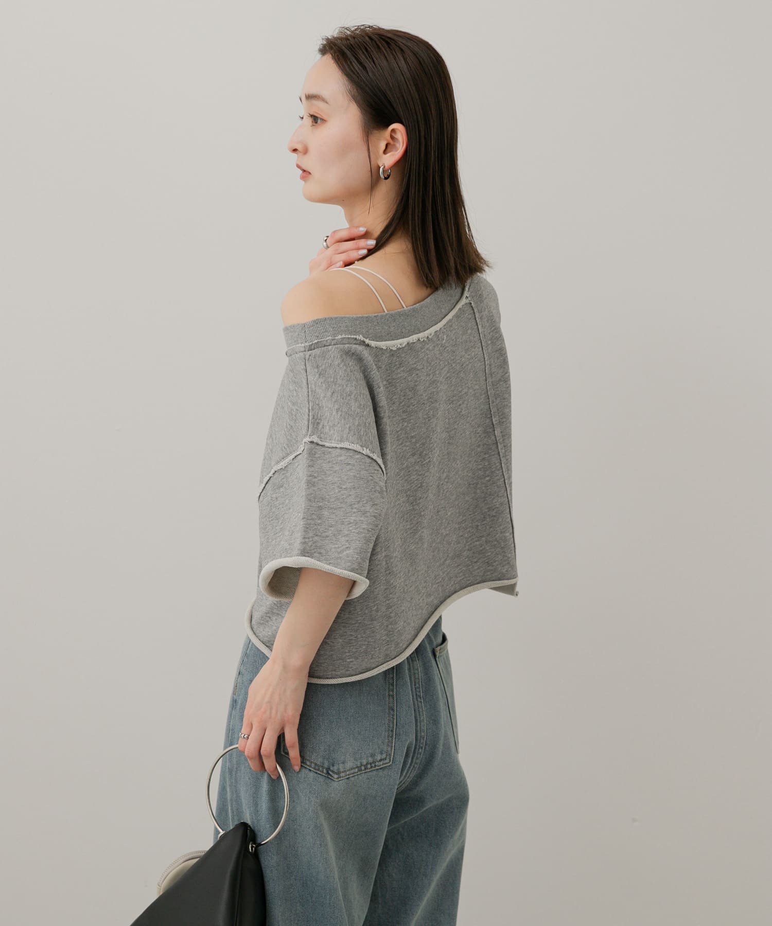身長：169cm サイズ：one