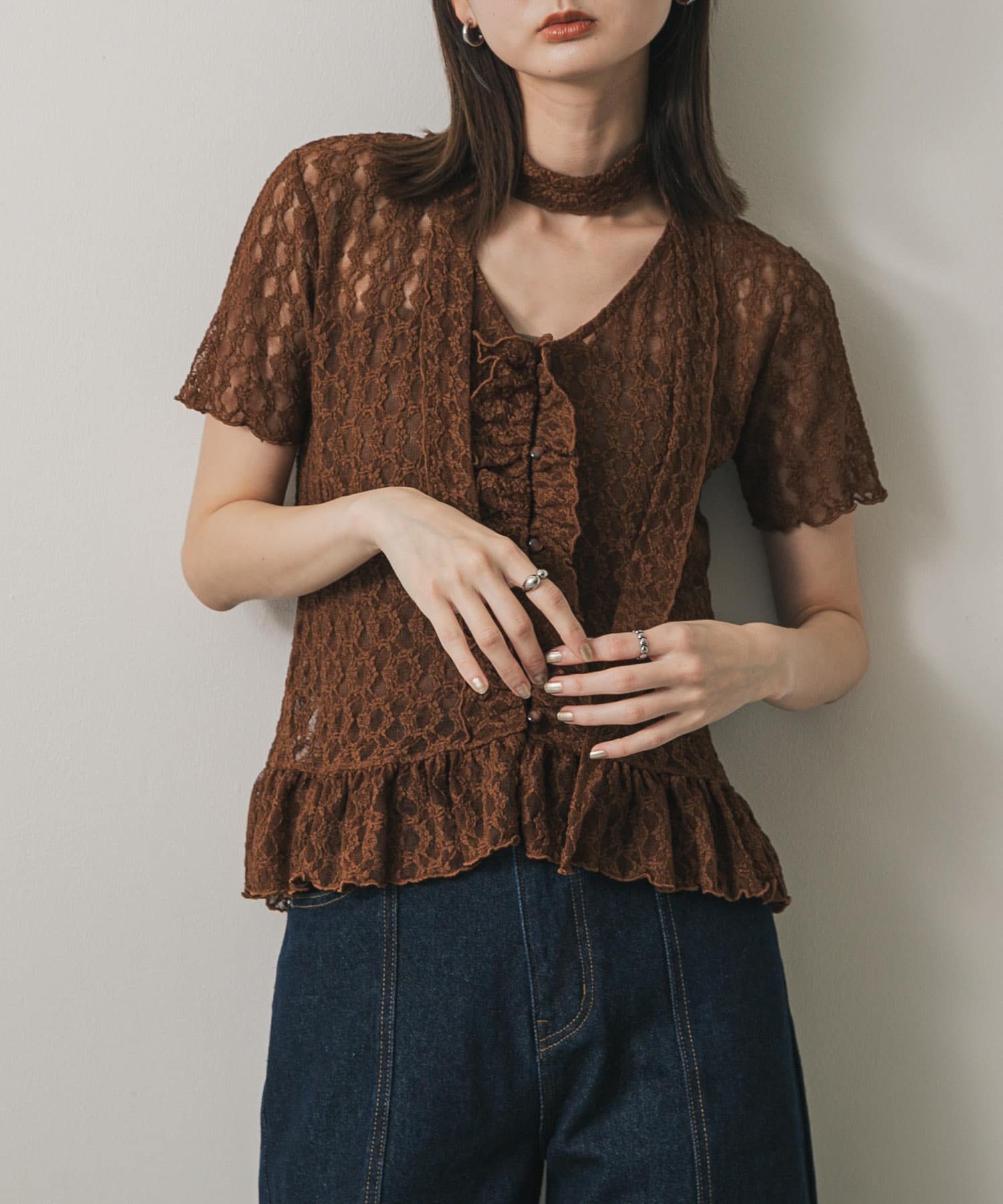 チョーカーレーストップ