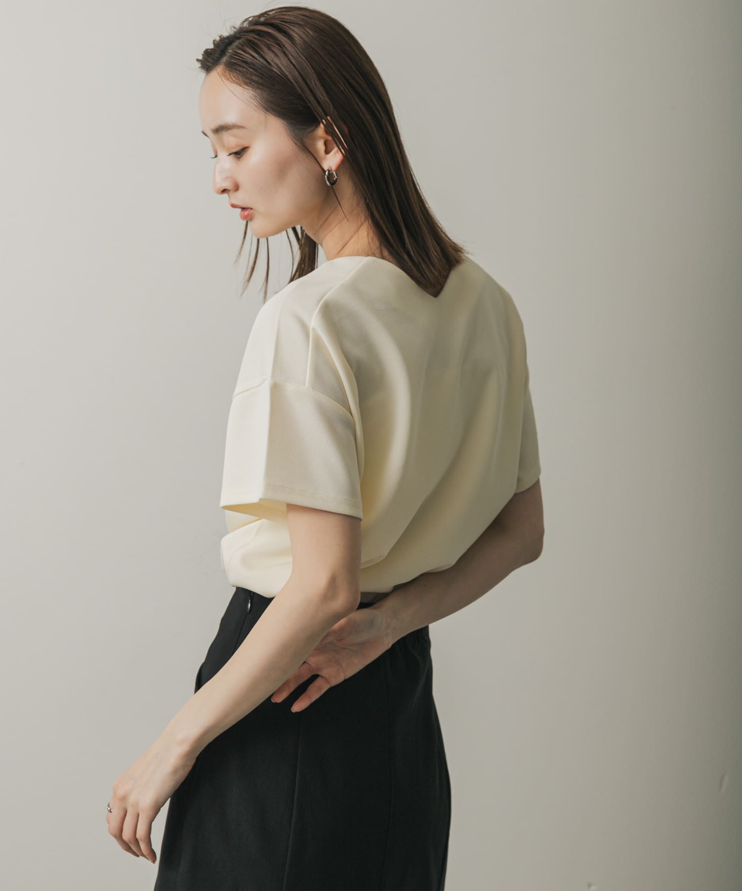 OFF WHITE