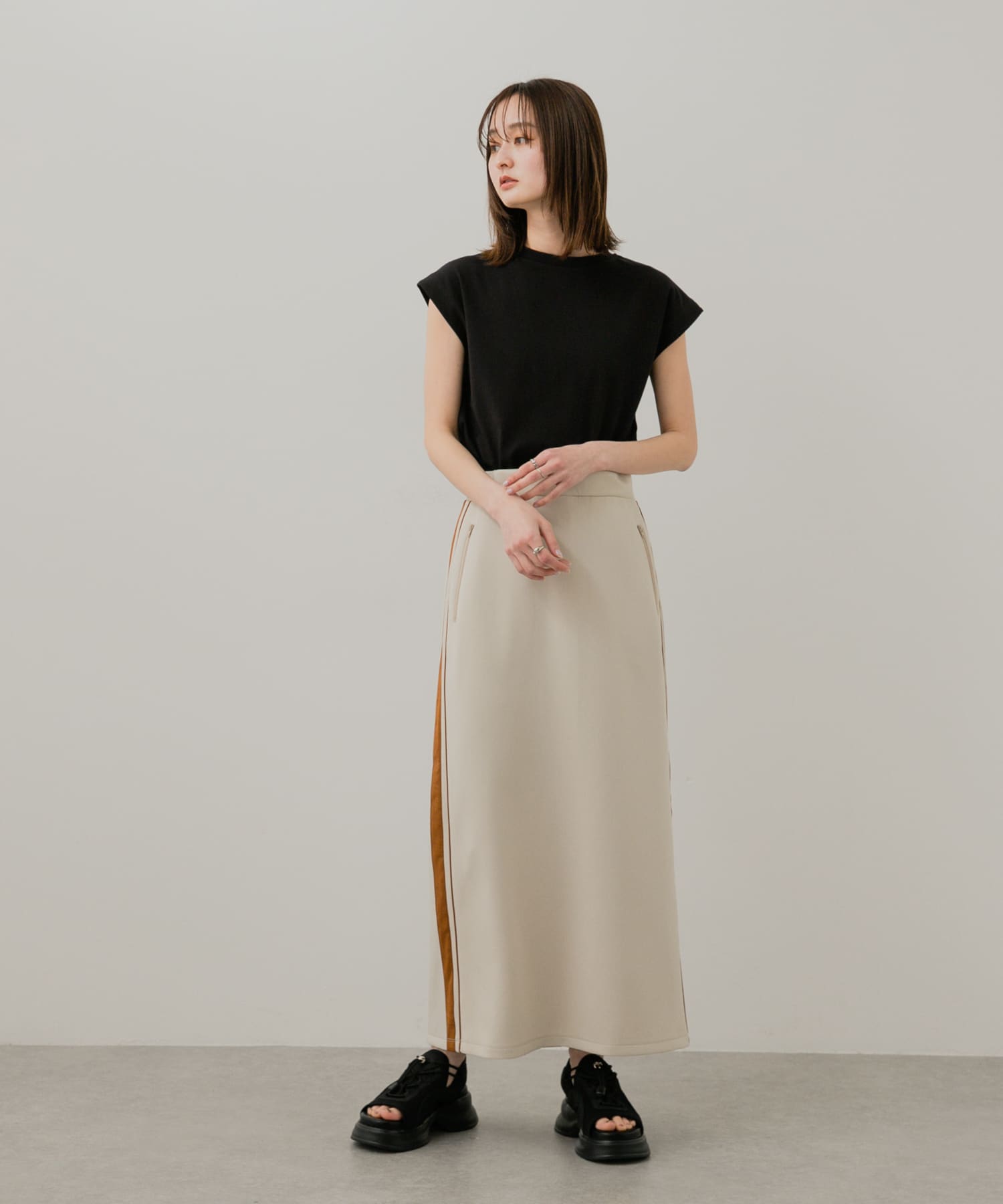 身長：169cm サイズ：one