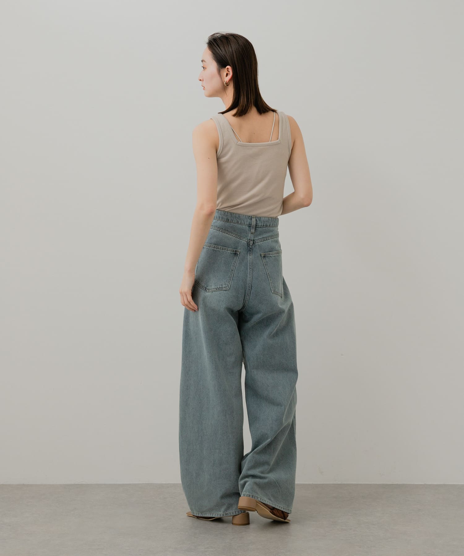 身長：169cm サイズ：one