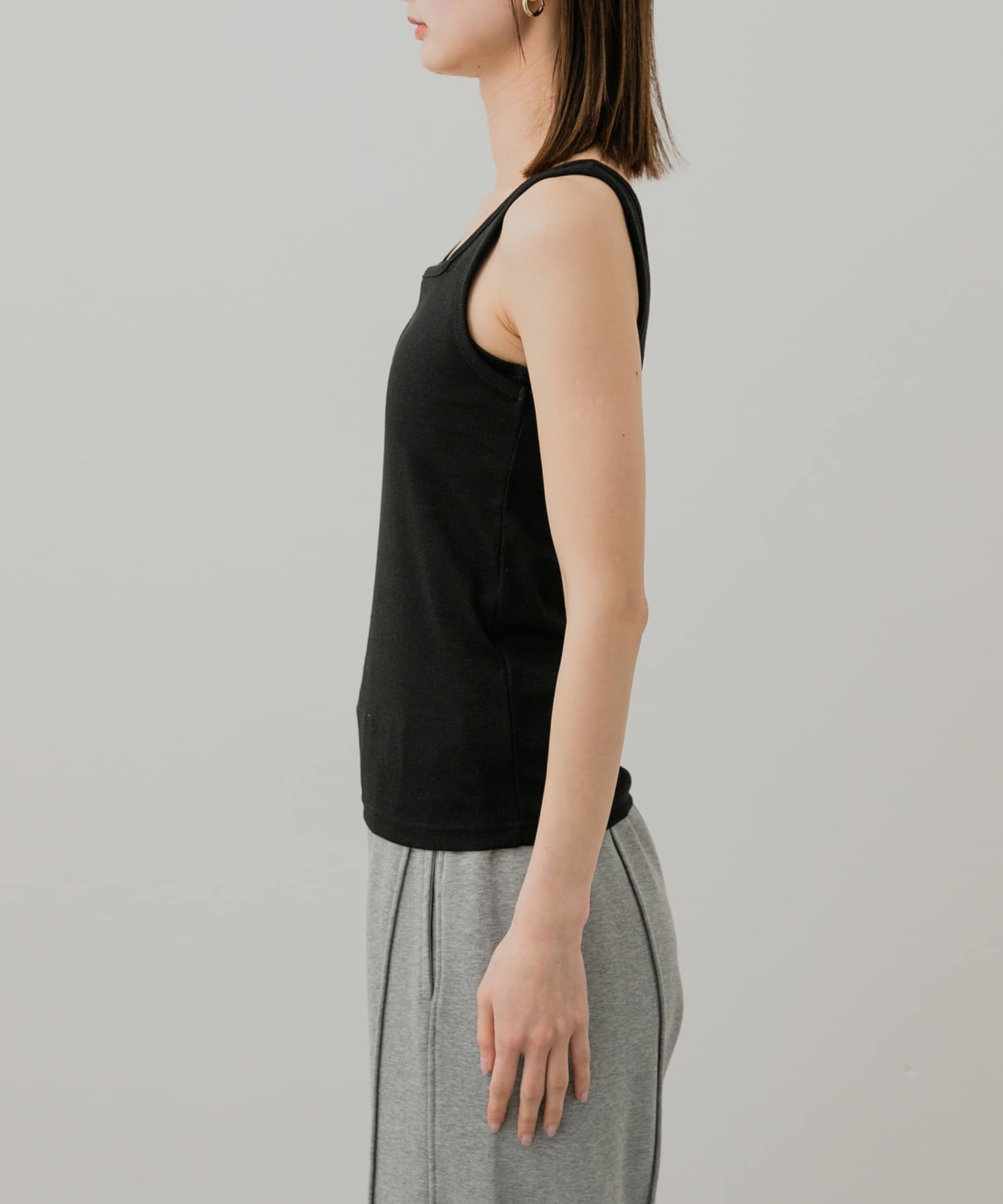 身長：169cm サイズ：one