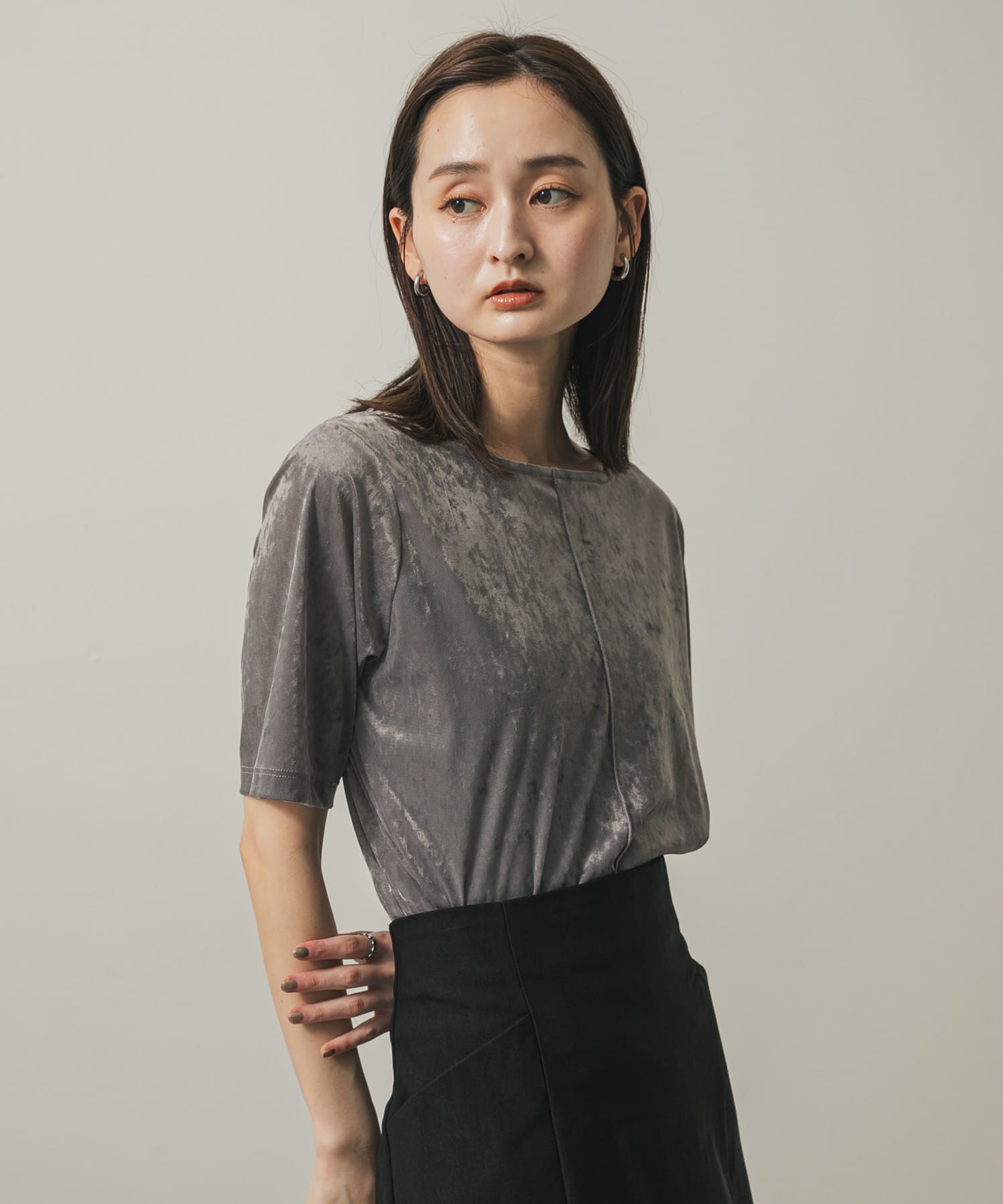 GRAY