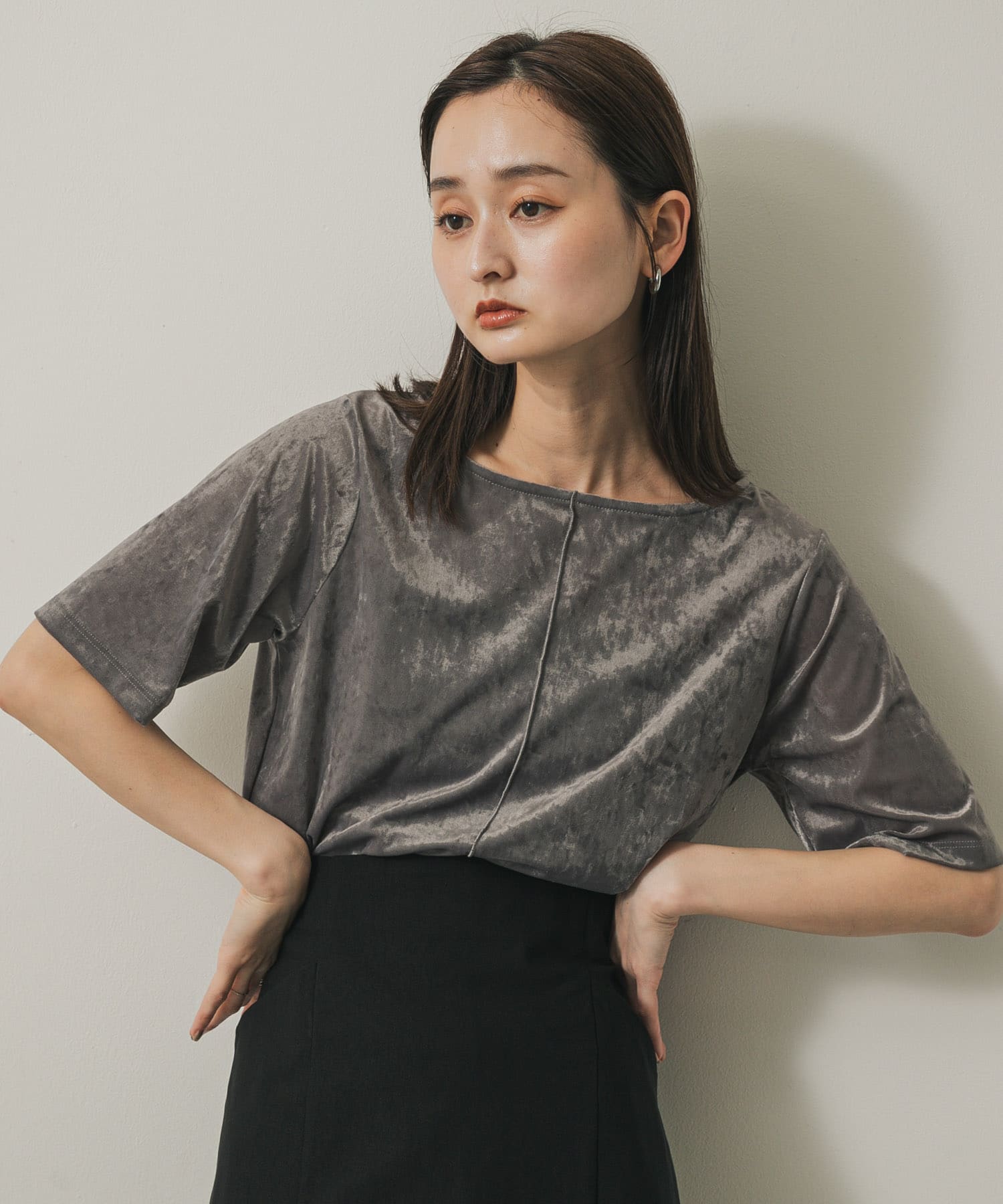 GRAY