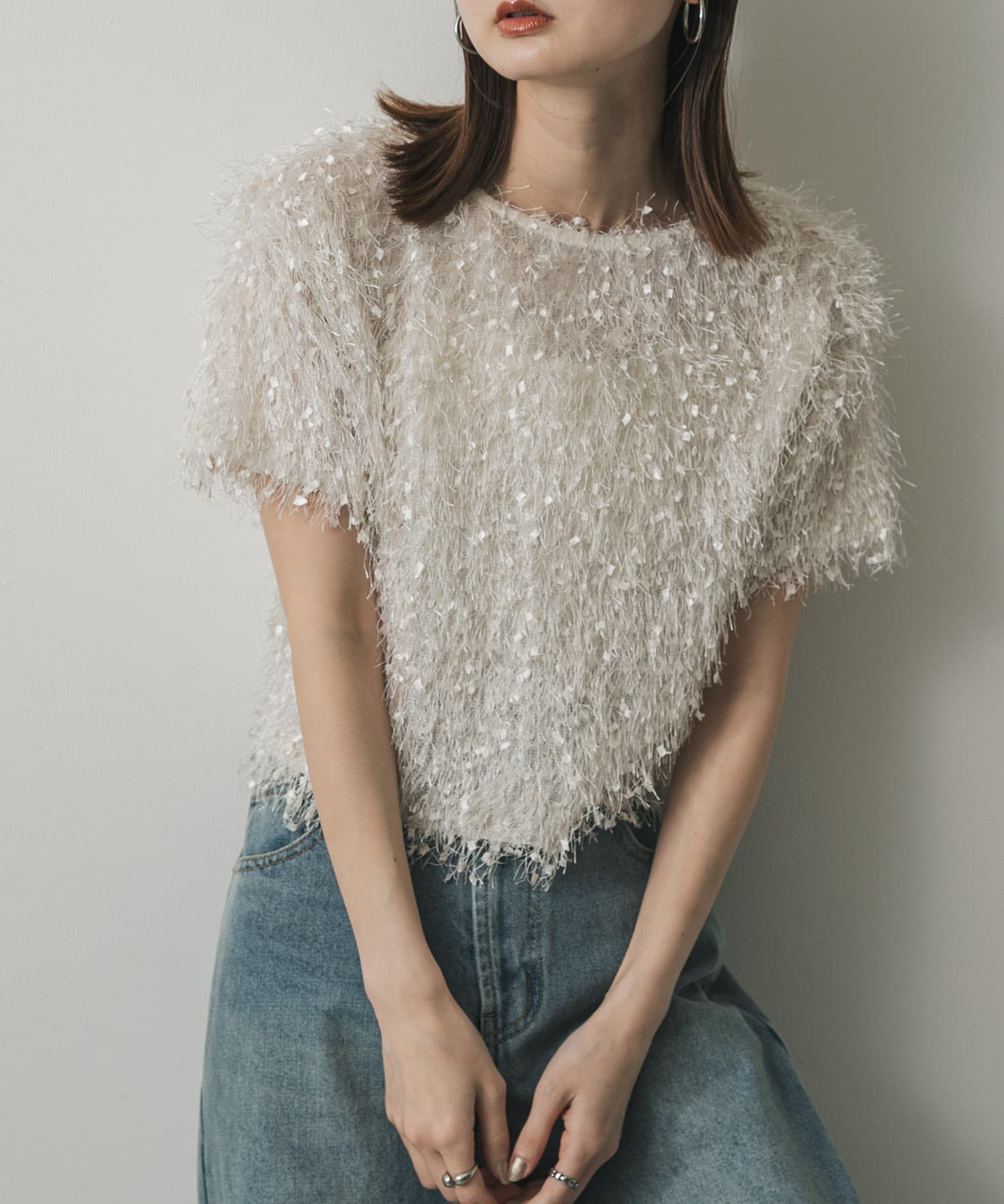 OFF WHITE