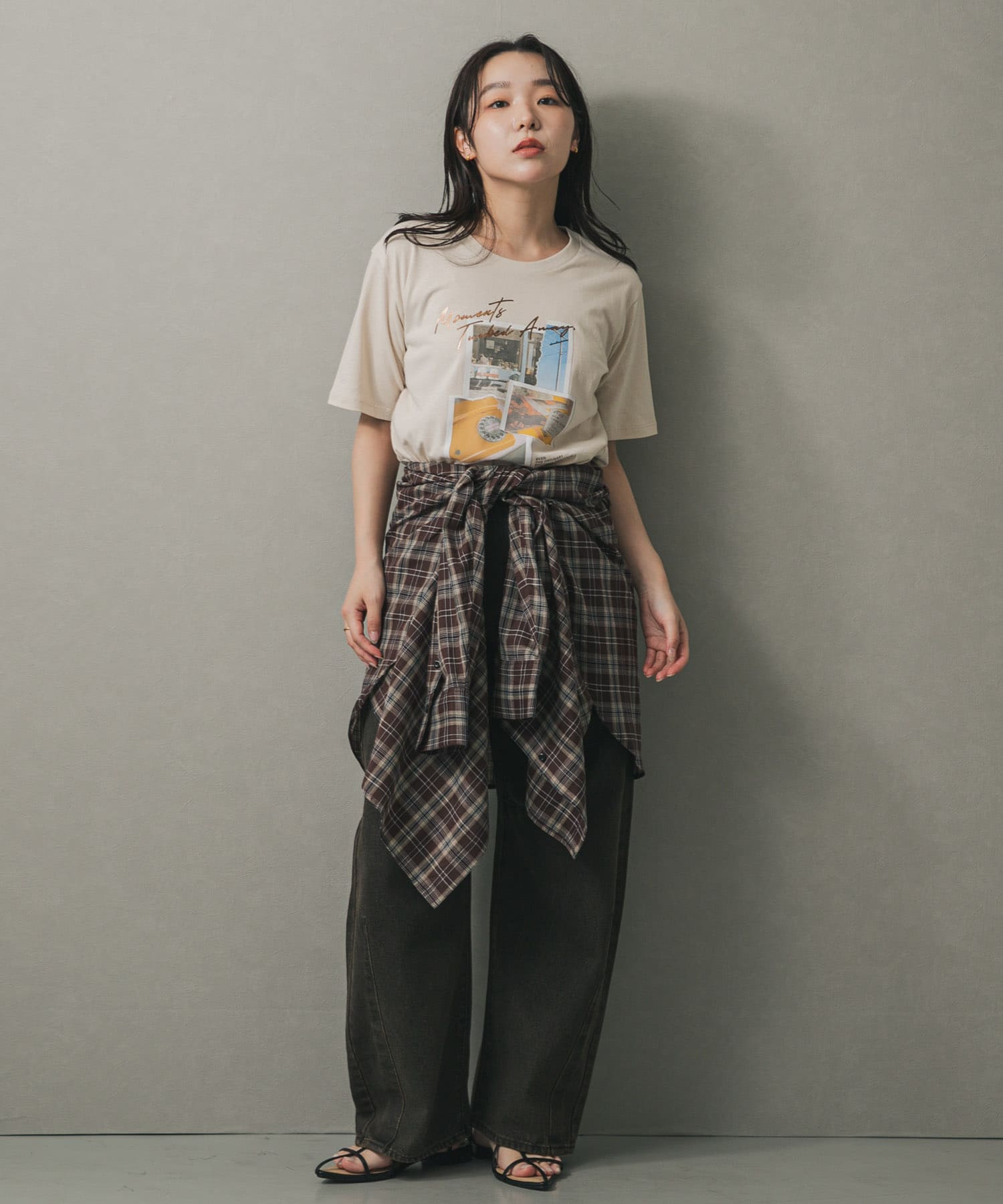 GRAPHIC-B