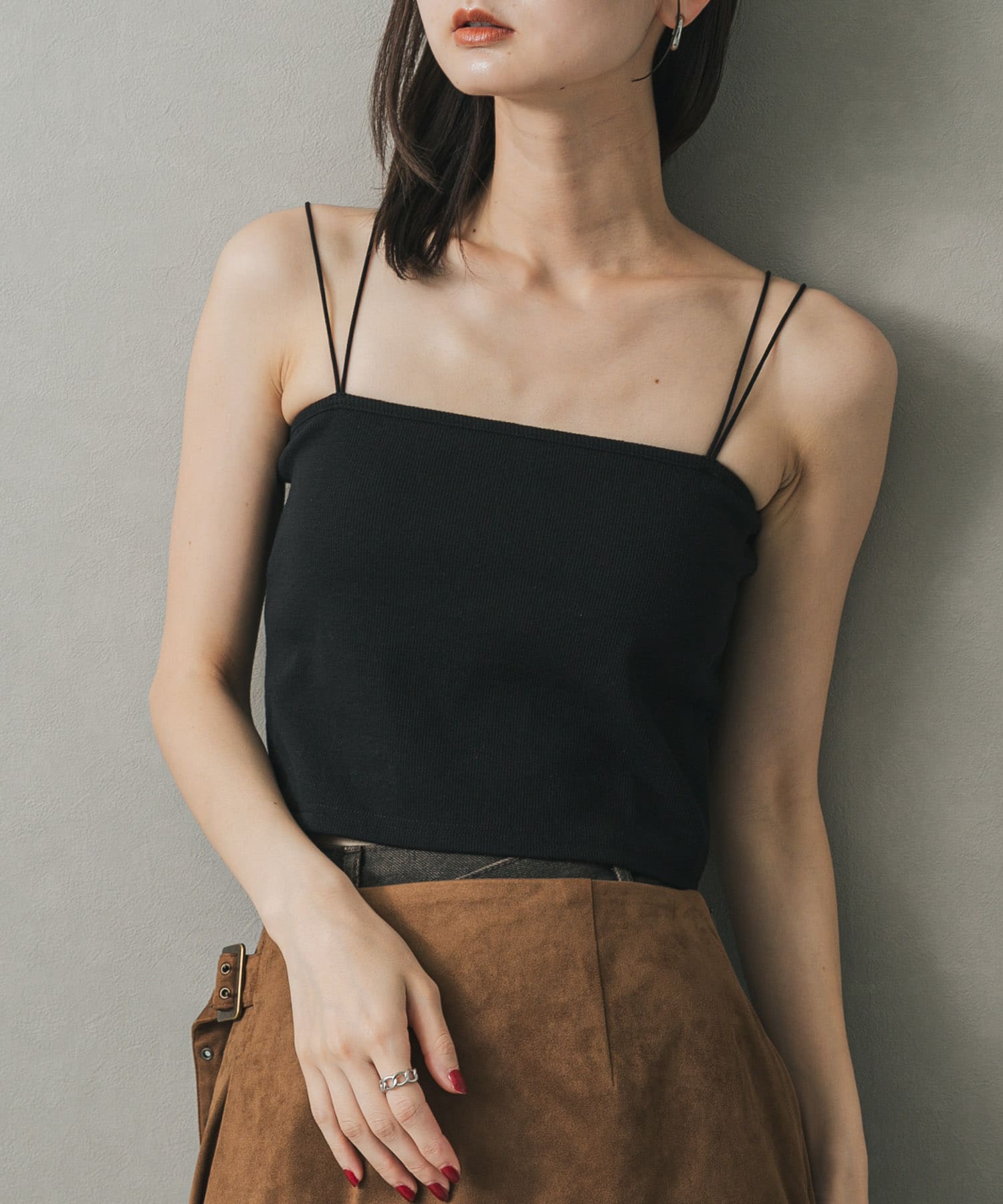 クロップドカップツキキャミソール