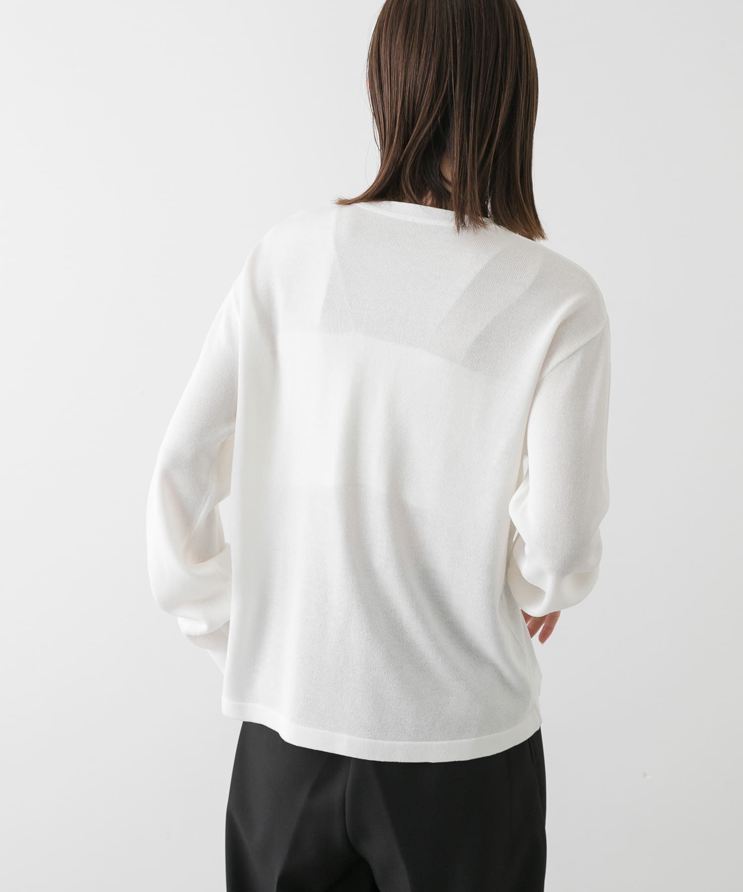 OFF WHITE