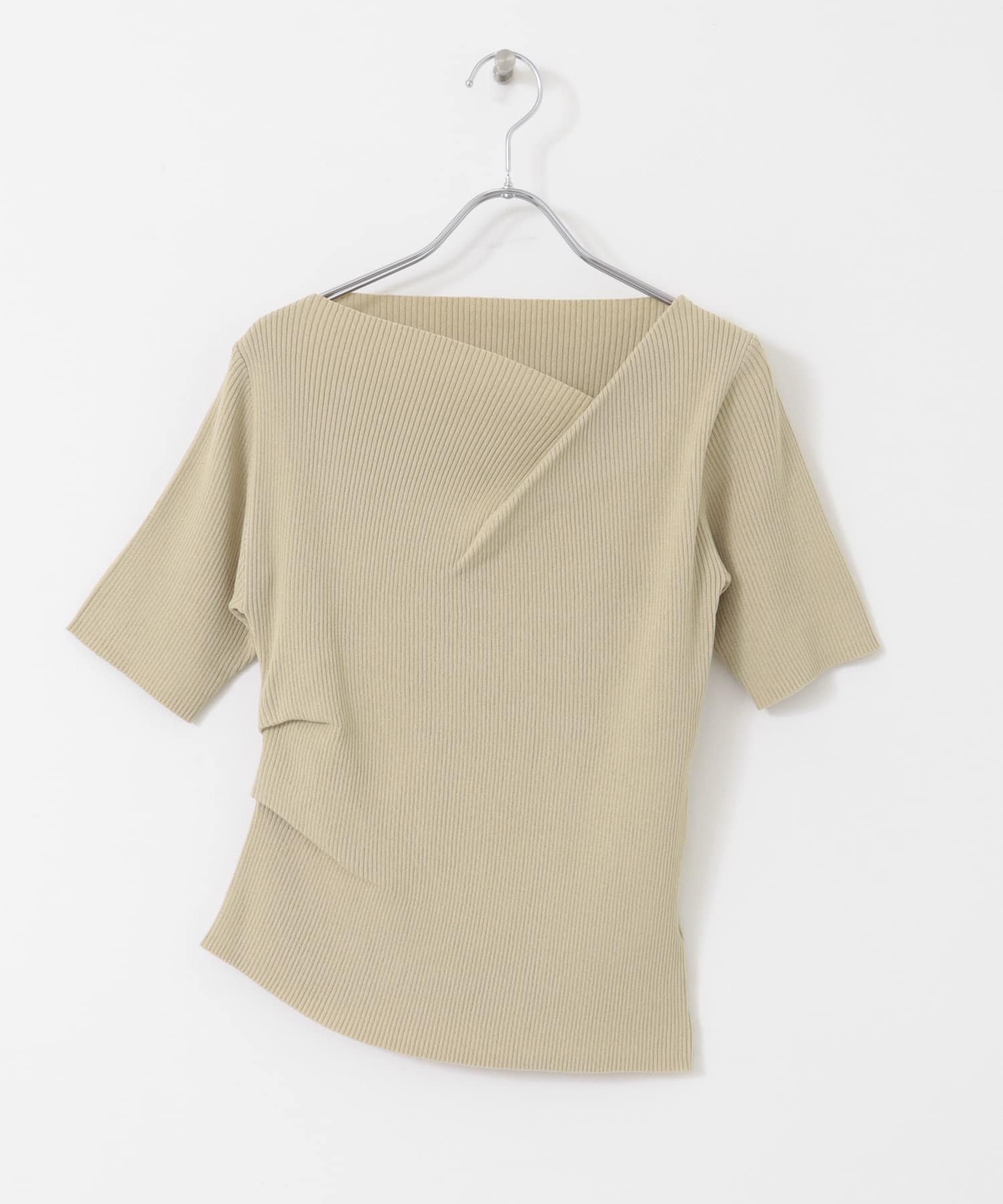 『一部WEB限定カラー』アシメネックハーフスリーブセーター BEIGE one