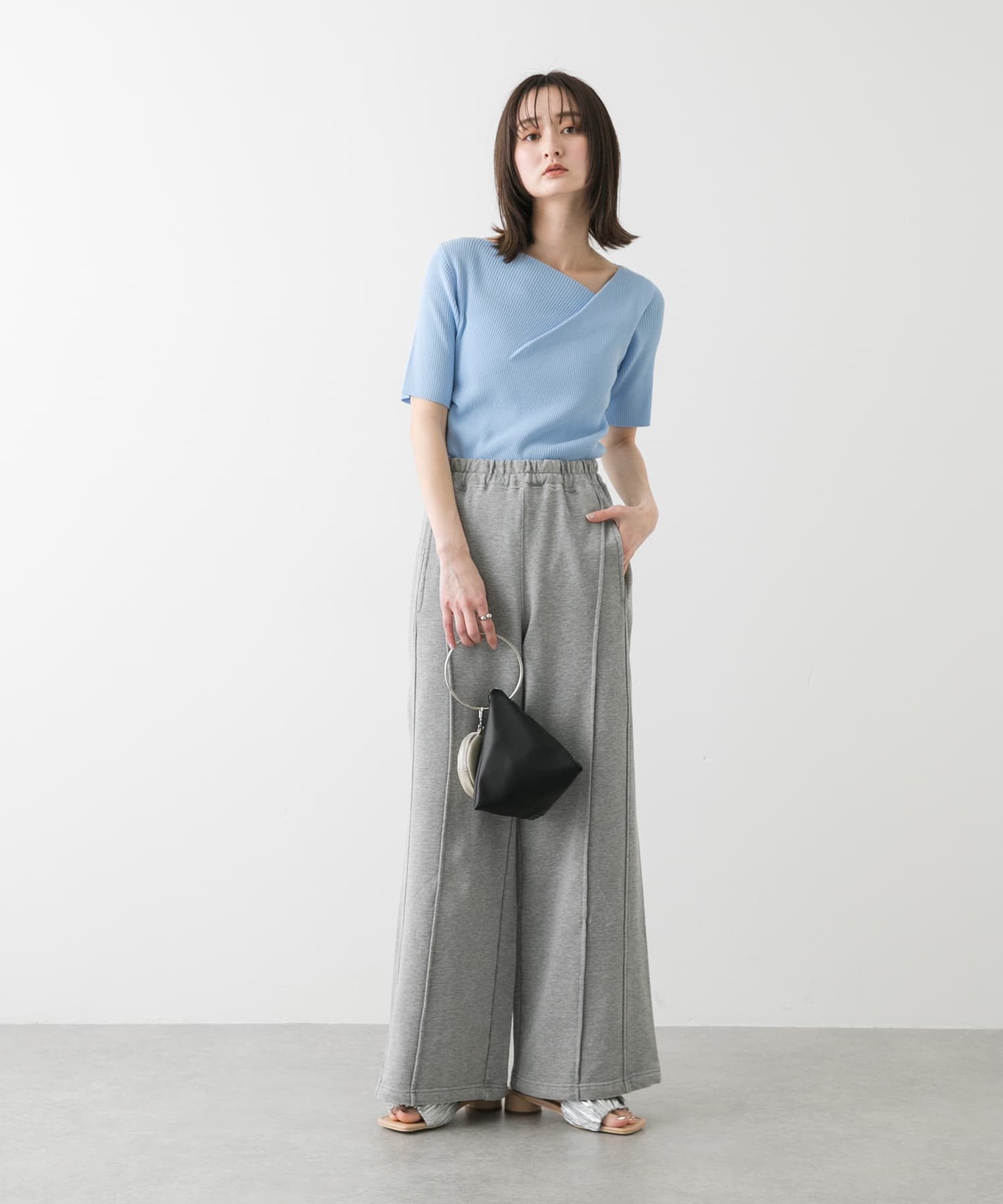 身長：169cm サイズ：one