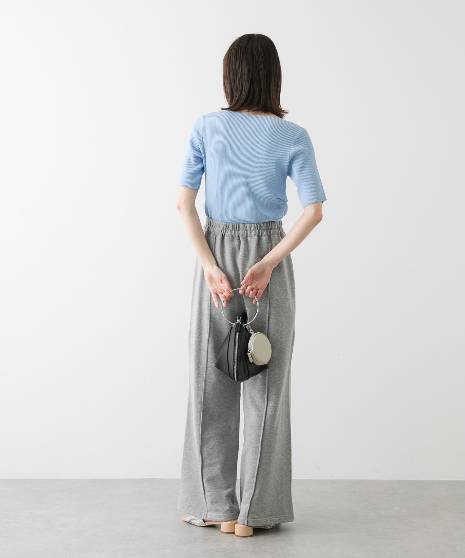 身長：169cm サイズ：one