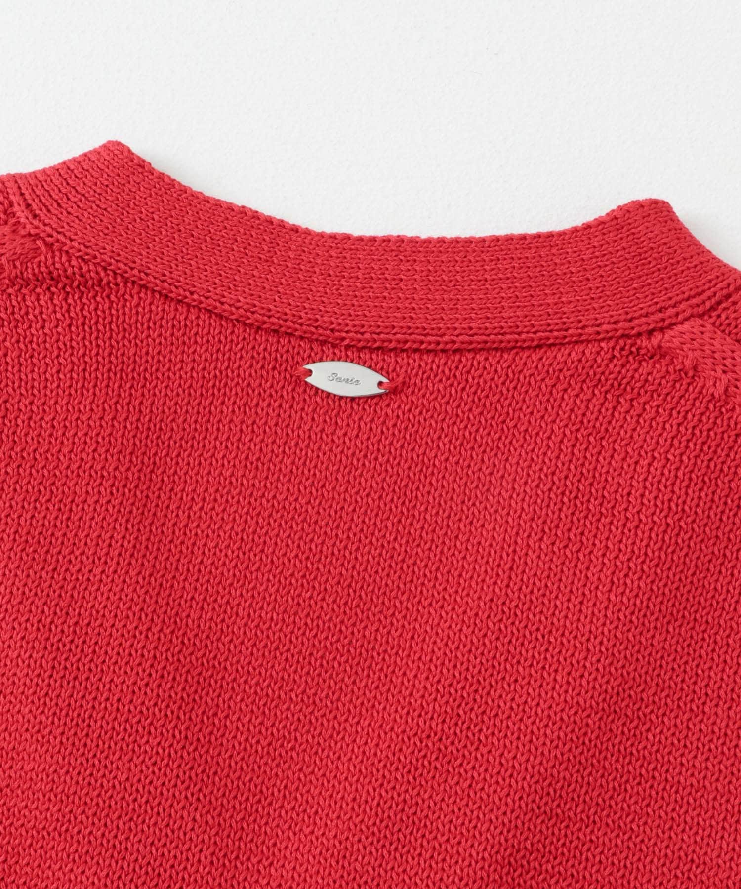 フロントボタンクロップドセーター RED one