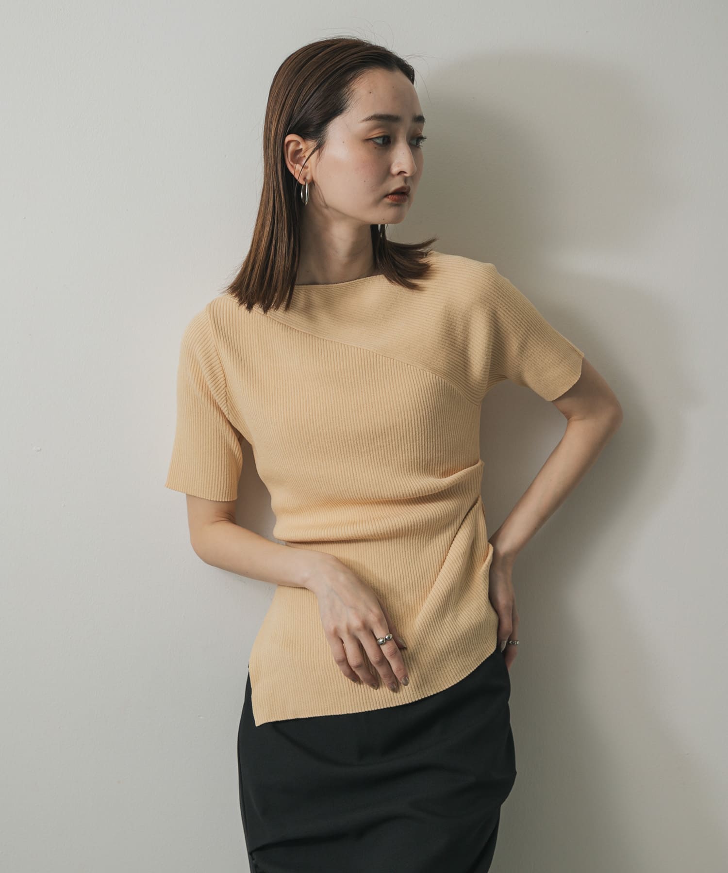 身長：169cm サイズ：one