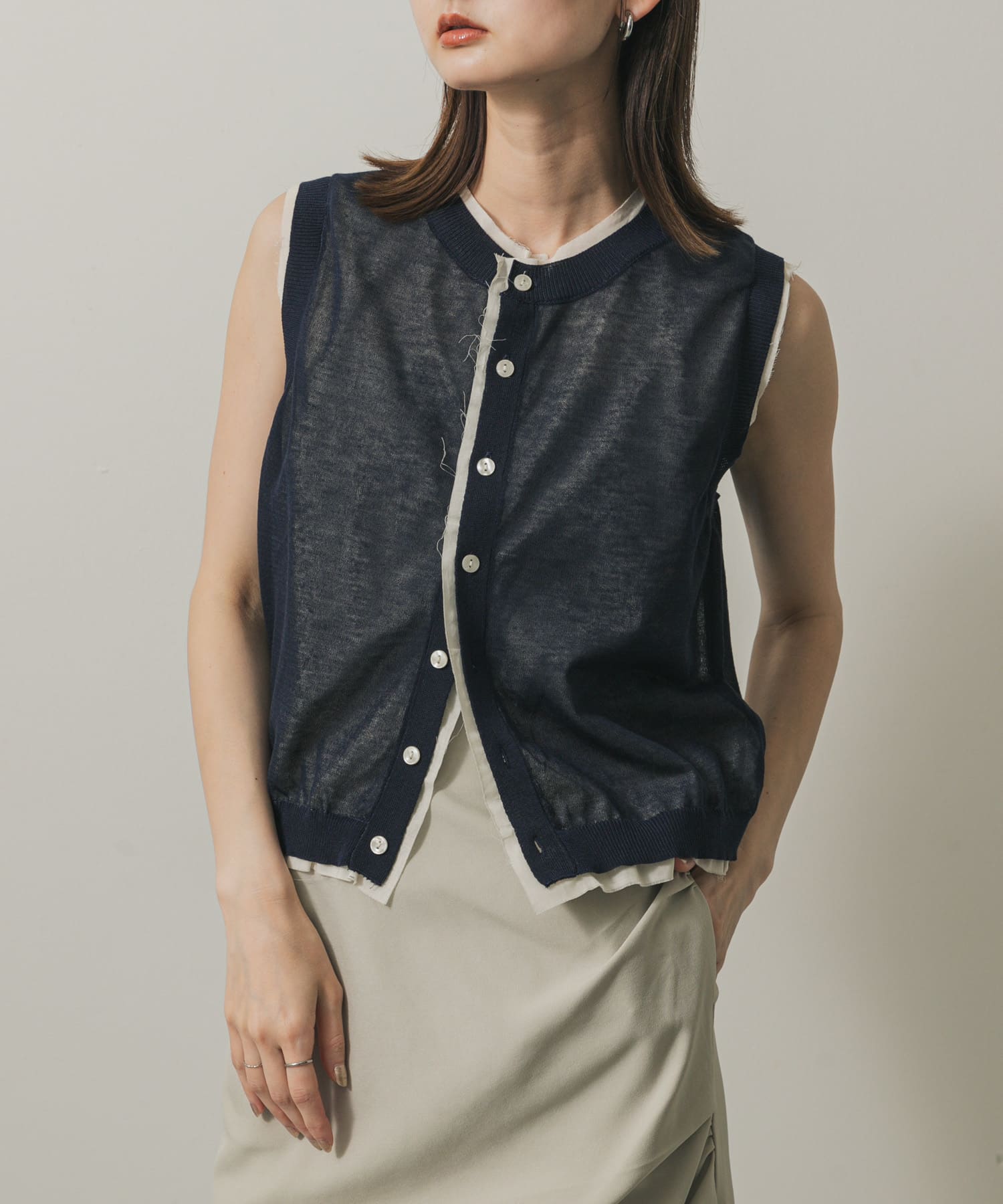 カットオフレイヤードセーター