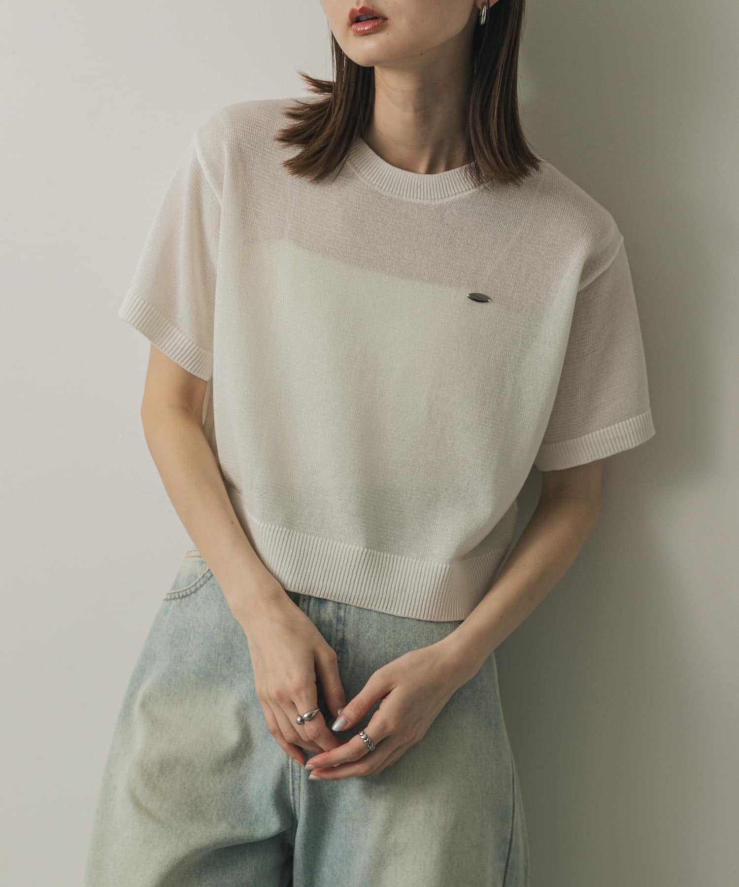 クルーネッククロップドセーター