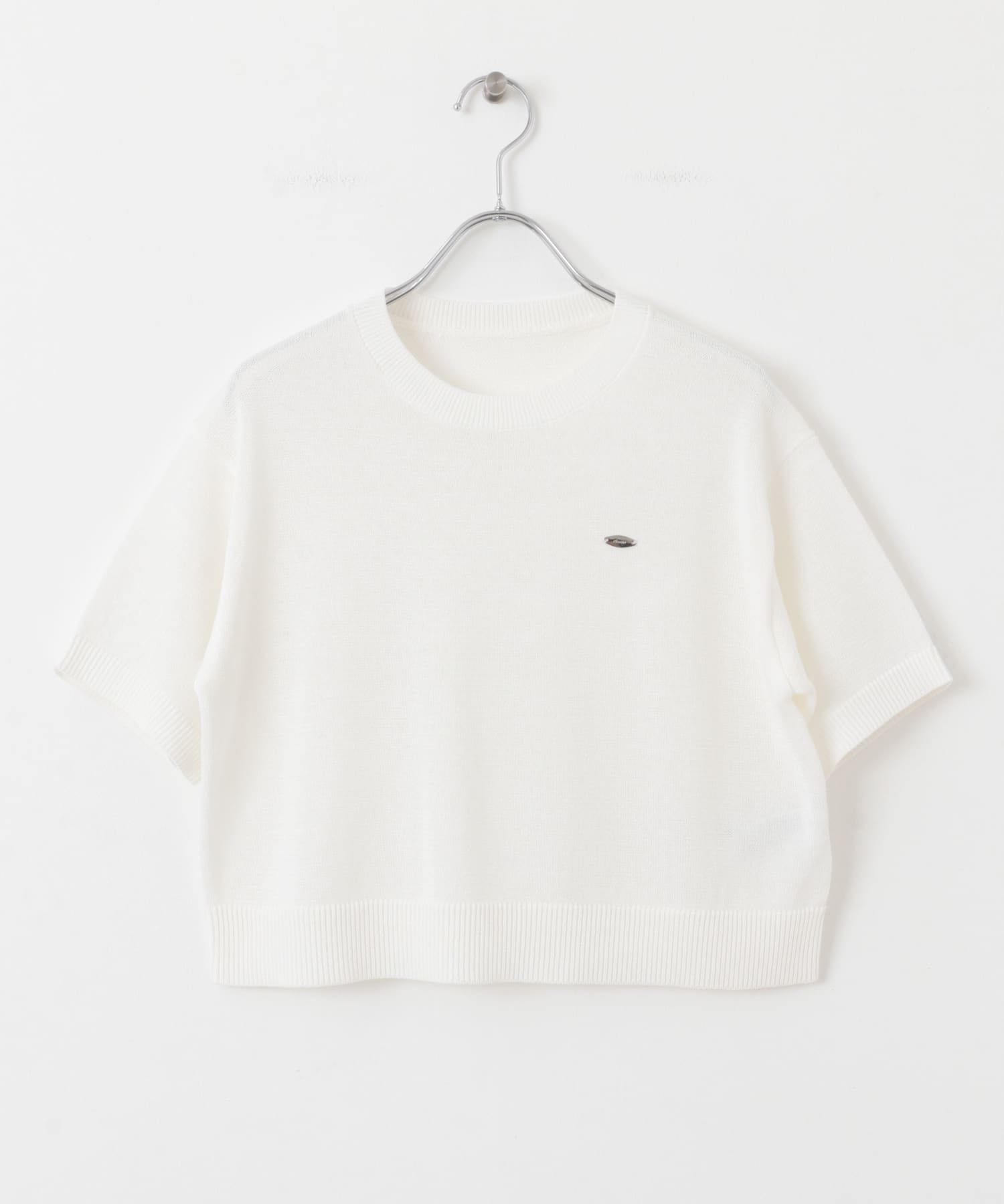 OFF WHITE