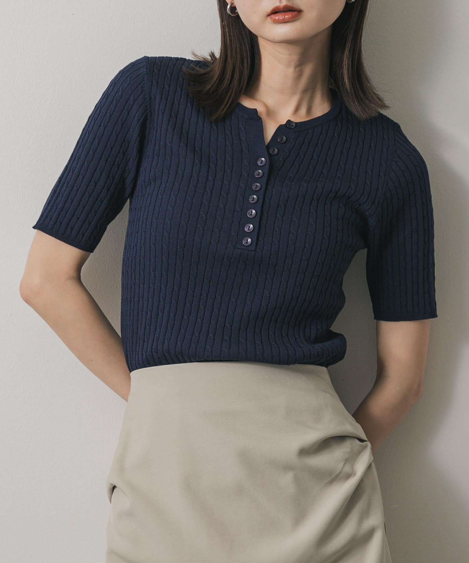 ヘンリーネックミニケーブルセーター(半袖)