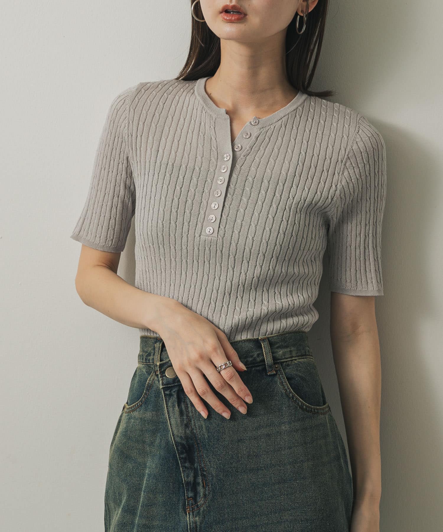 ヘンリーネックミニケーブルセーター(半袖)