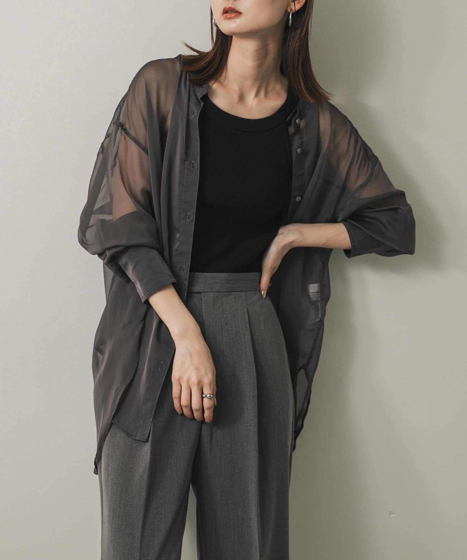 バンドカラーシャンブレーシアーシャツ