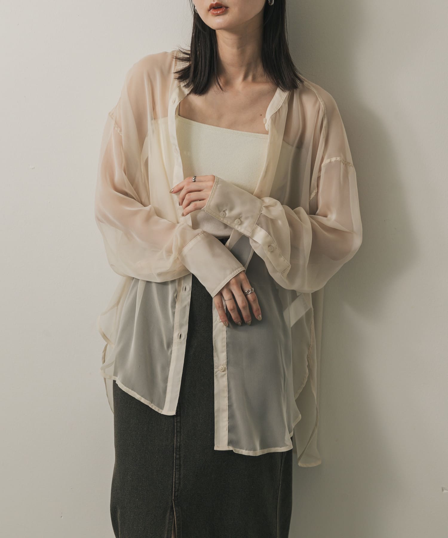 バンドカラーシャンブレーシアーシャツ