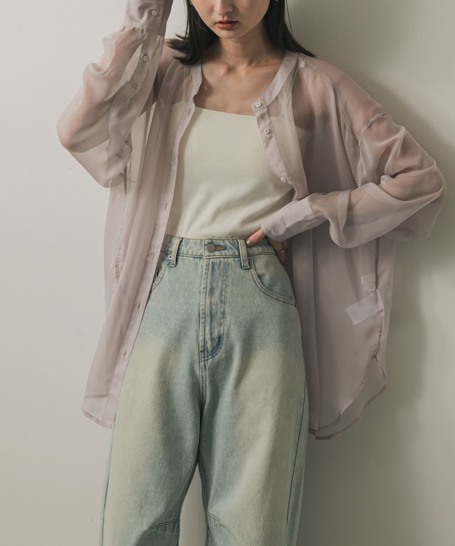 バンドカラーシャンブレーシアーシャツ