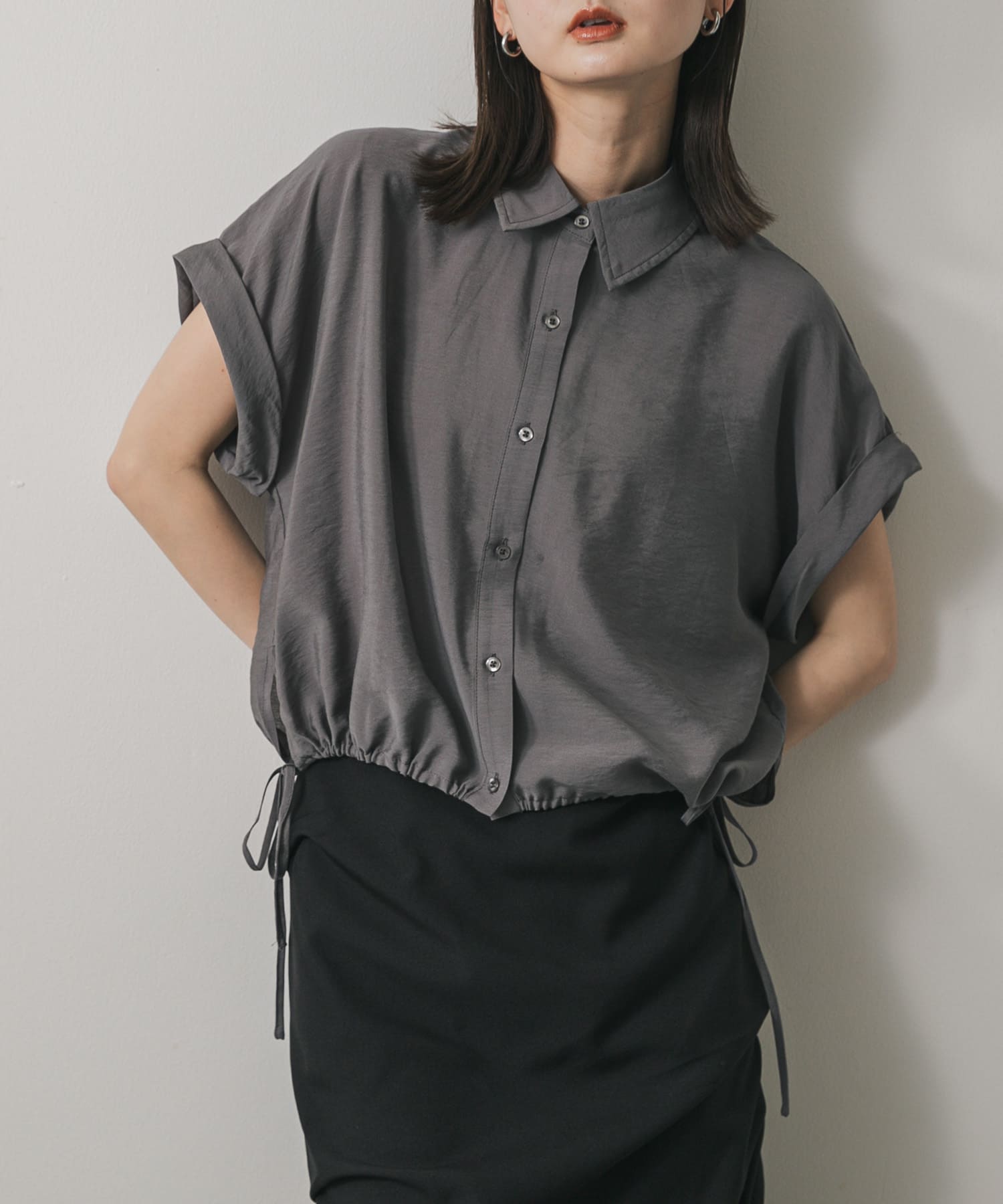 クロップドバルーンブラウス