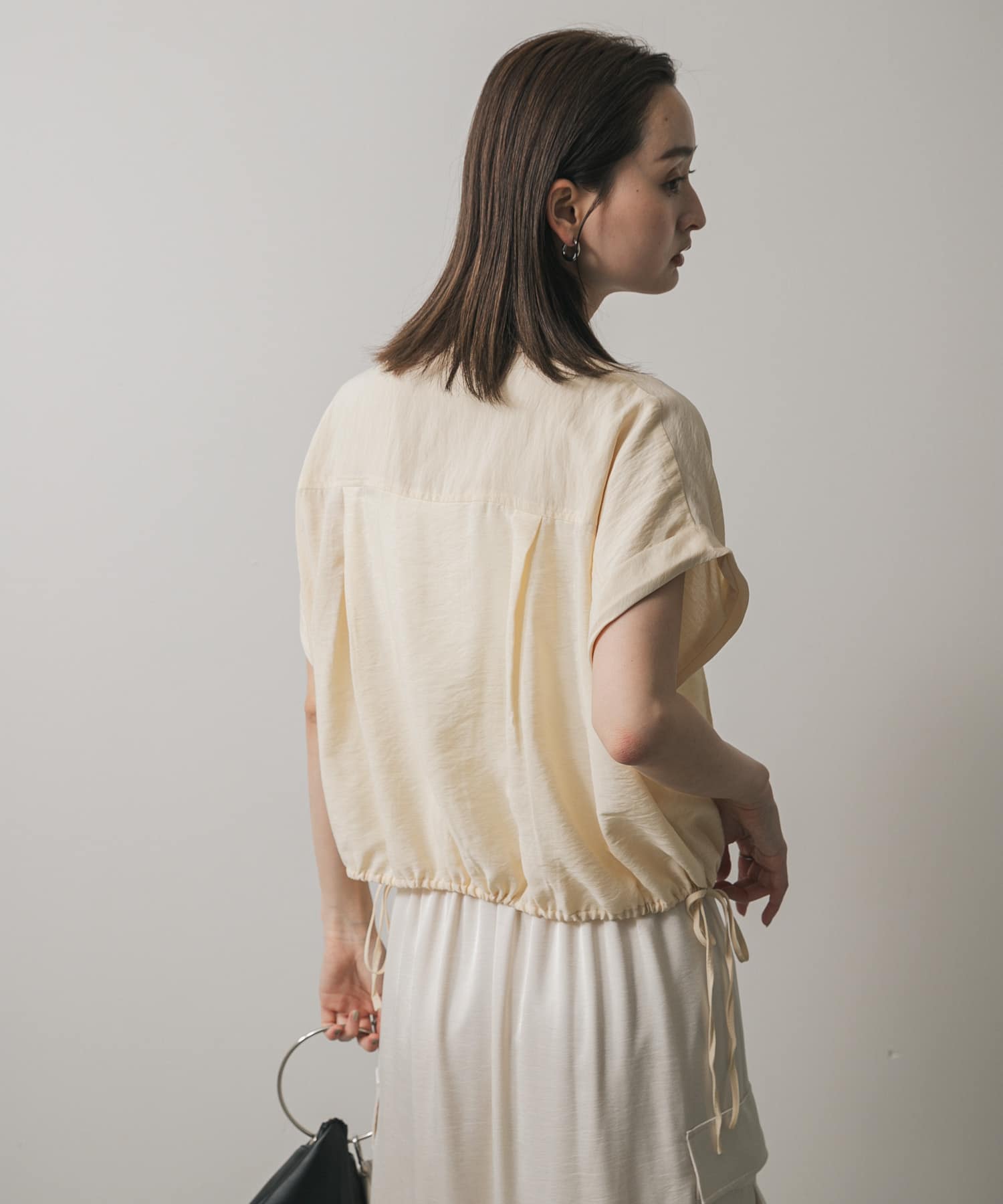 身長：169cm サイズ：one