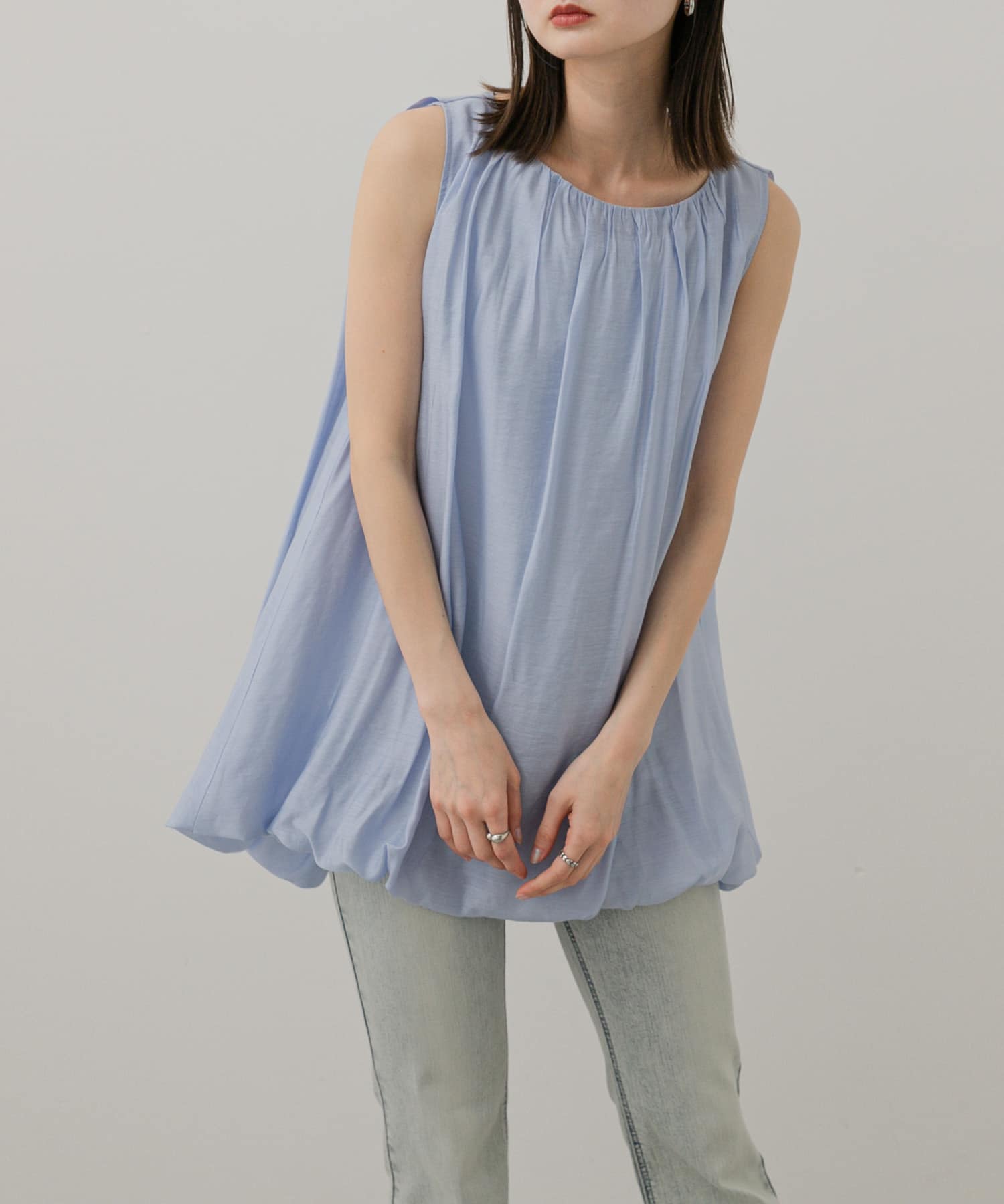 身長：169cm サイズ：one