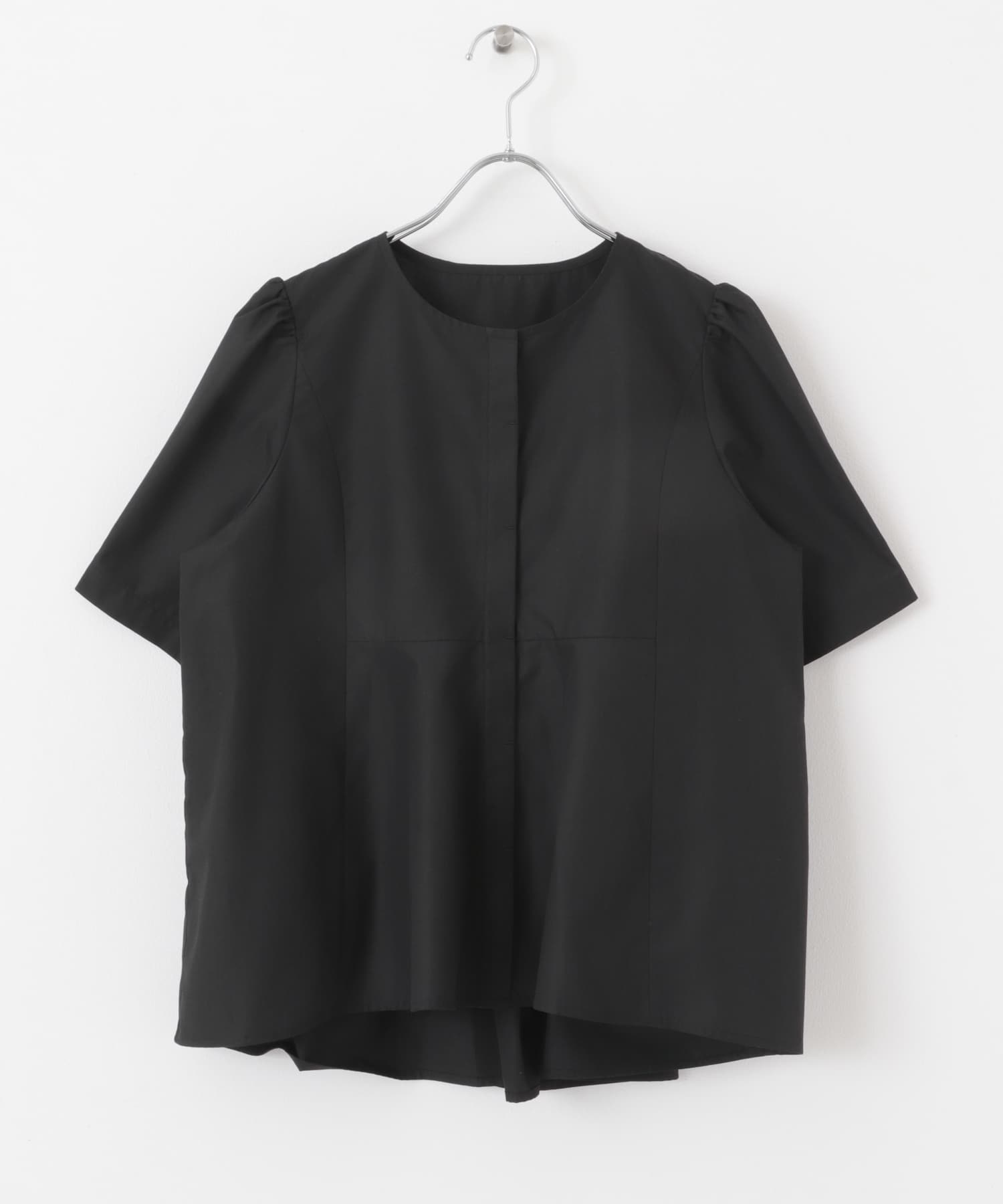 バックタックプリーツブラウス BLACK one