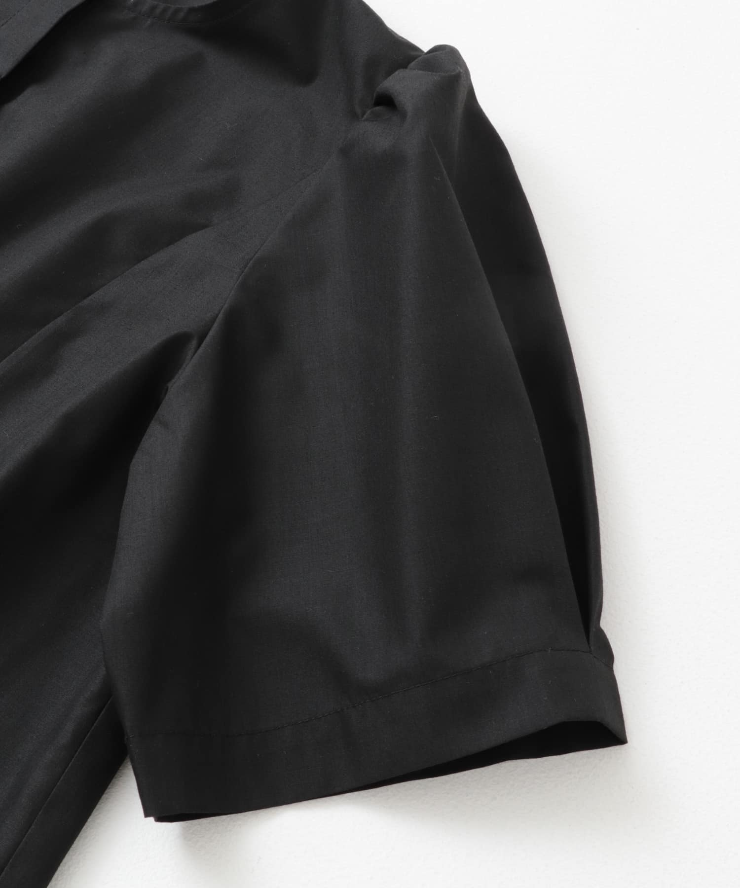 バックタックプリーツブラウス BLACK one