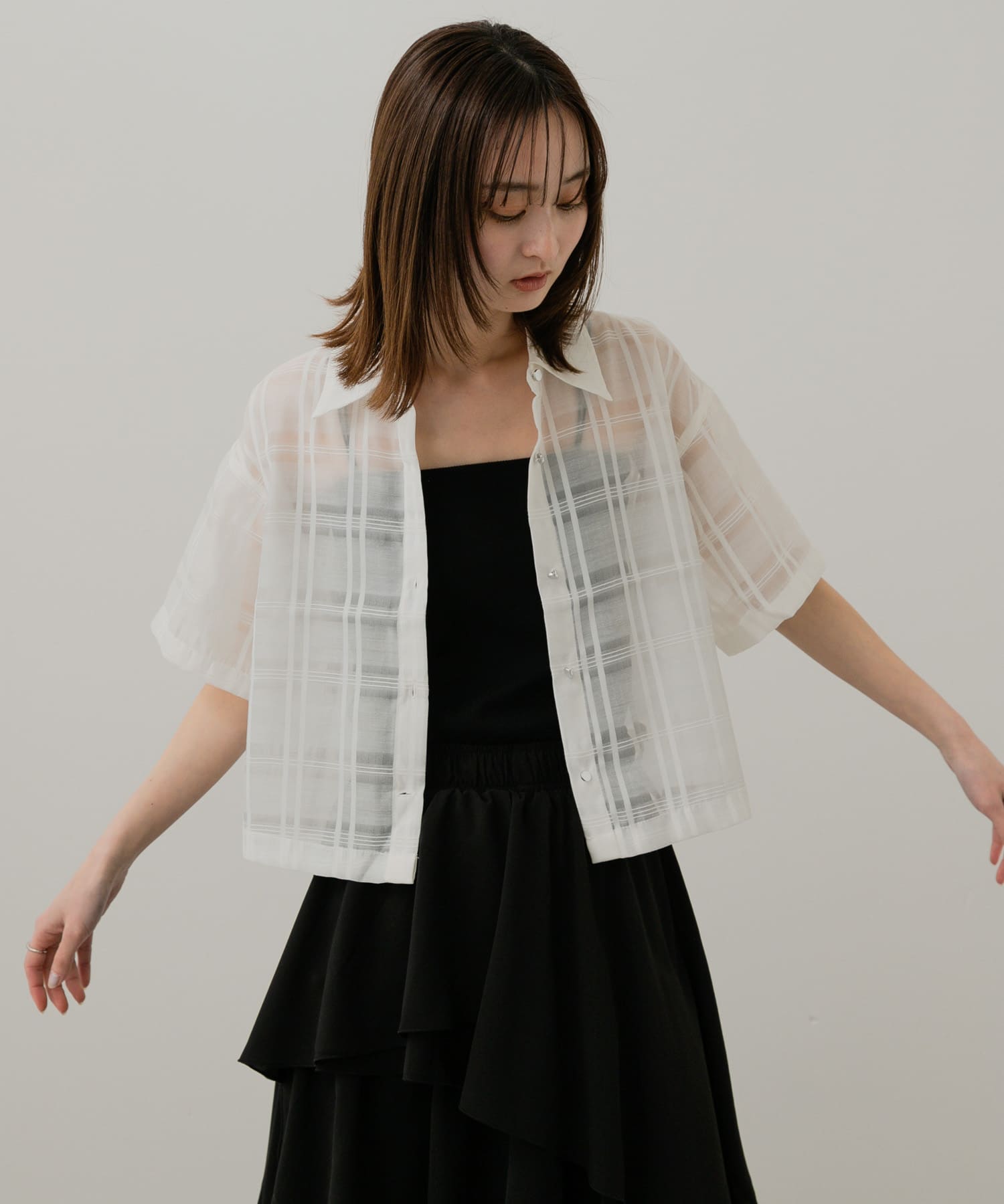 OFF WHITE