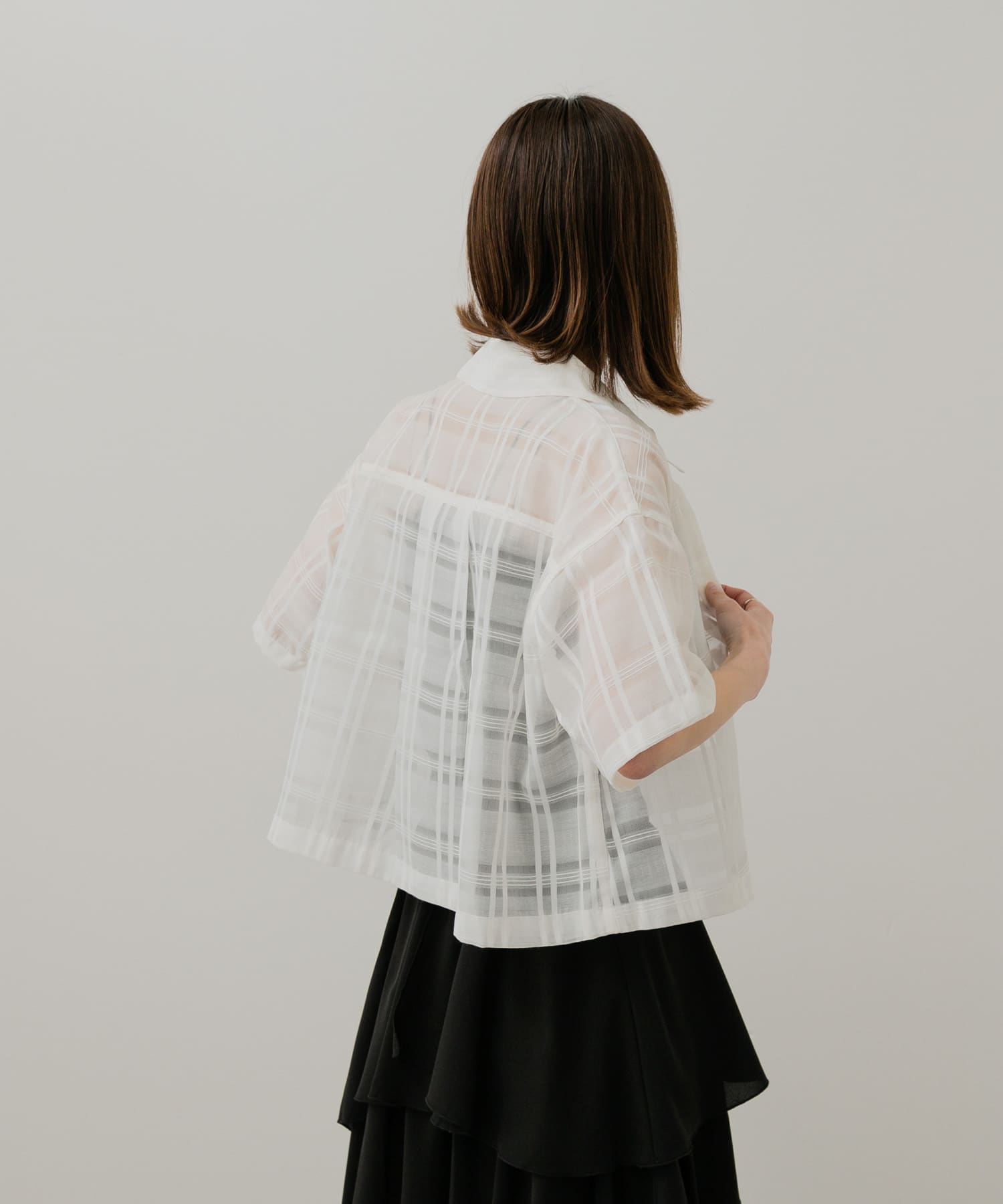 OFF WHITE