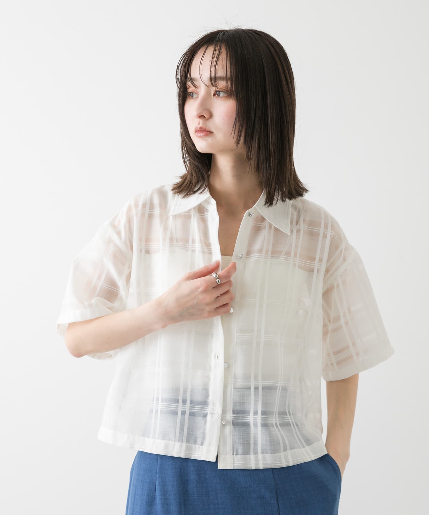 OFF WHITE